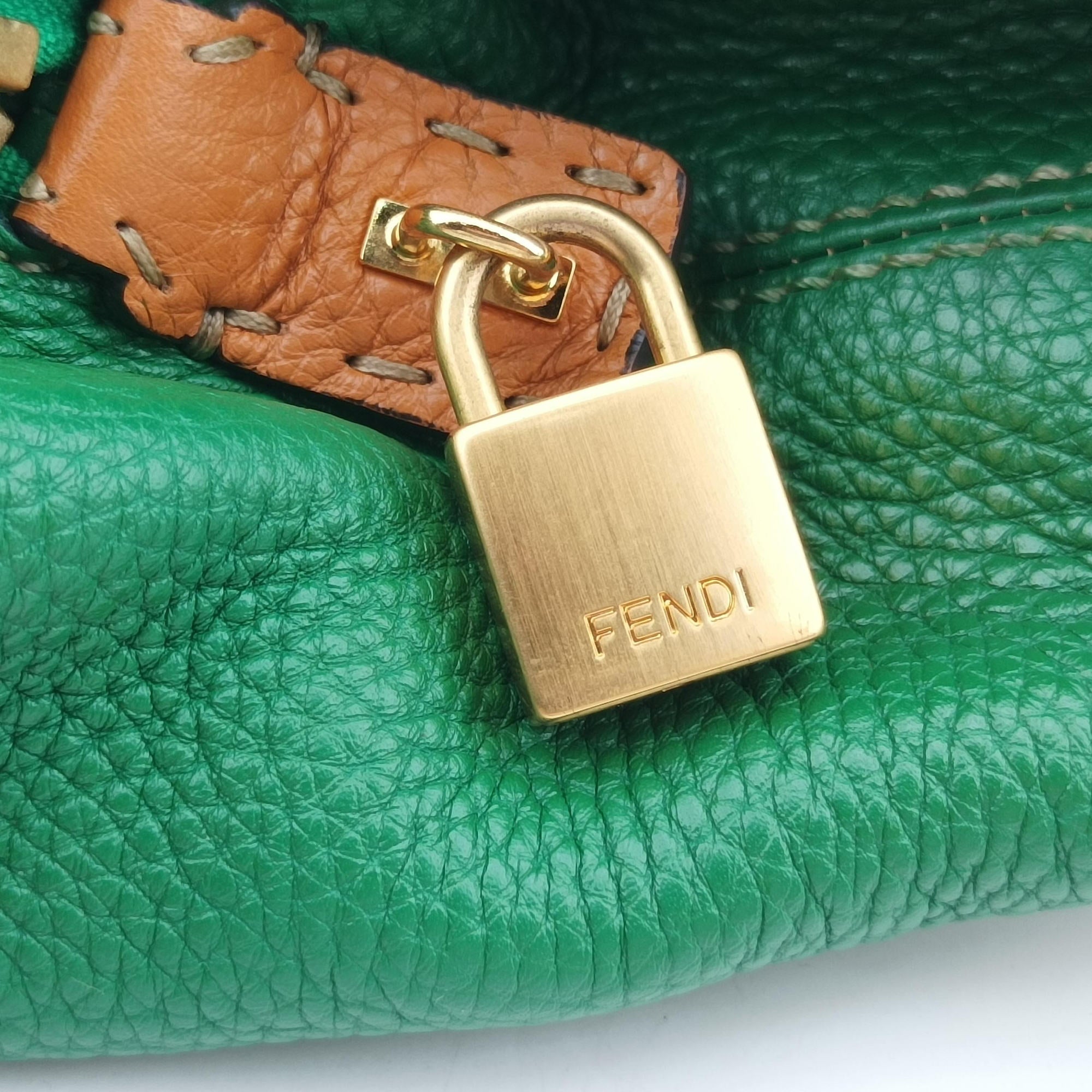 Pre-owned Fendi Two Tone Green × Brown Leather 8BN232 handbag | stylenewstar