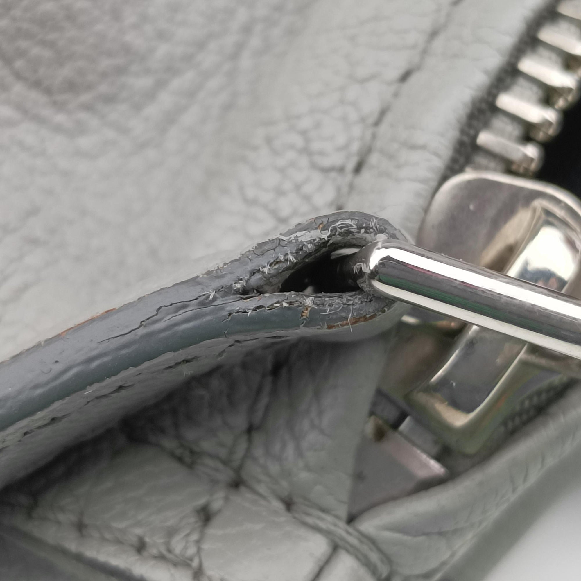 Vintage Givenchy Pandora Grey leather  shoulderbag | stylenewstar