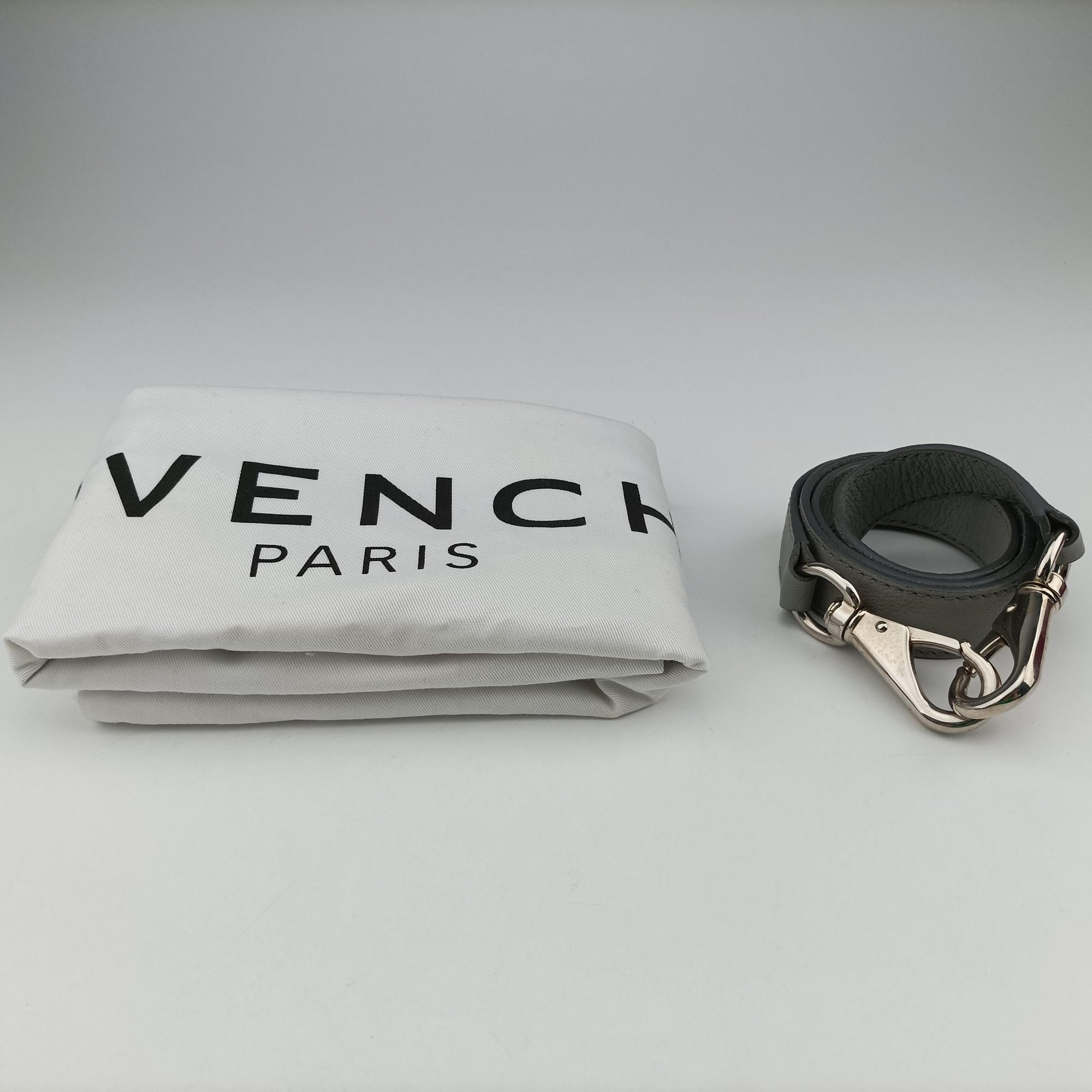 Vintage Givenchy Pandora Grey leather  shoulderbag | stylenewstar