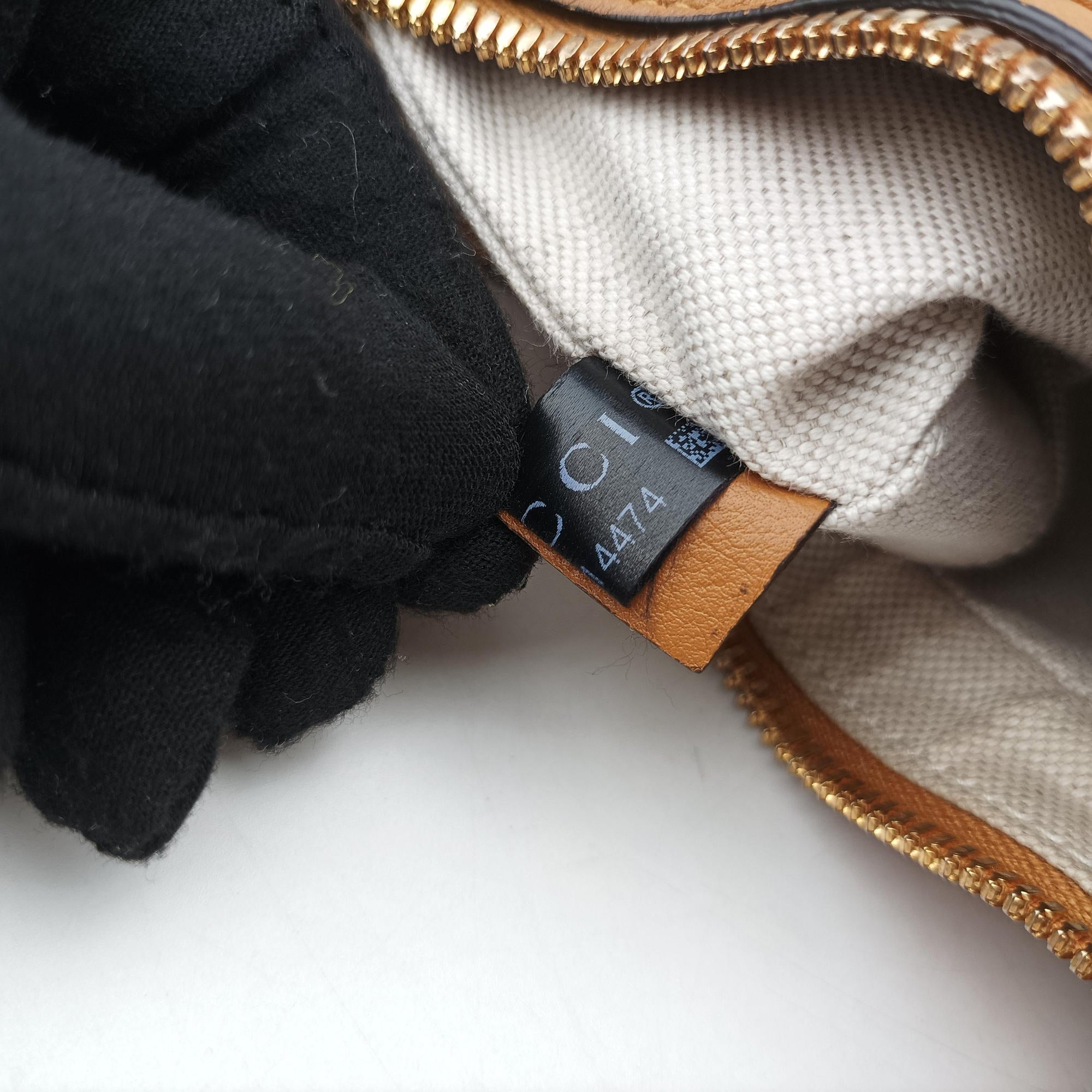 Vintage Gucci Attache G-Shaped Hook Brown leather 699409 shoulderbag | stylenewstar