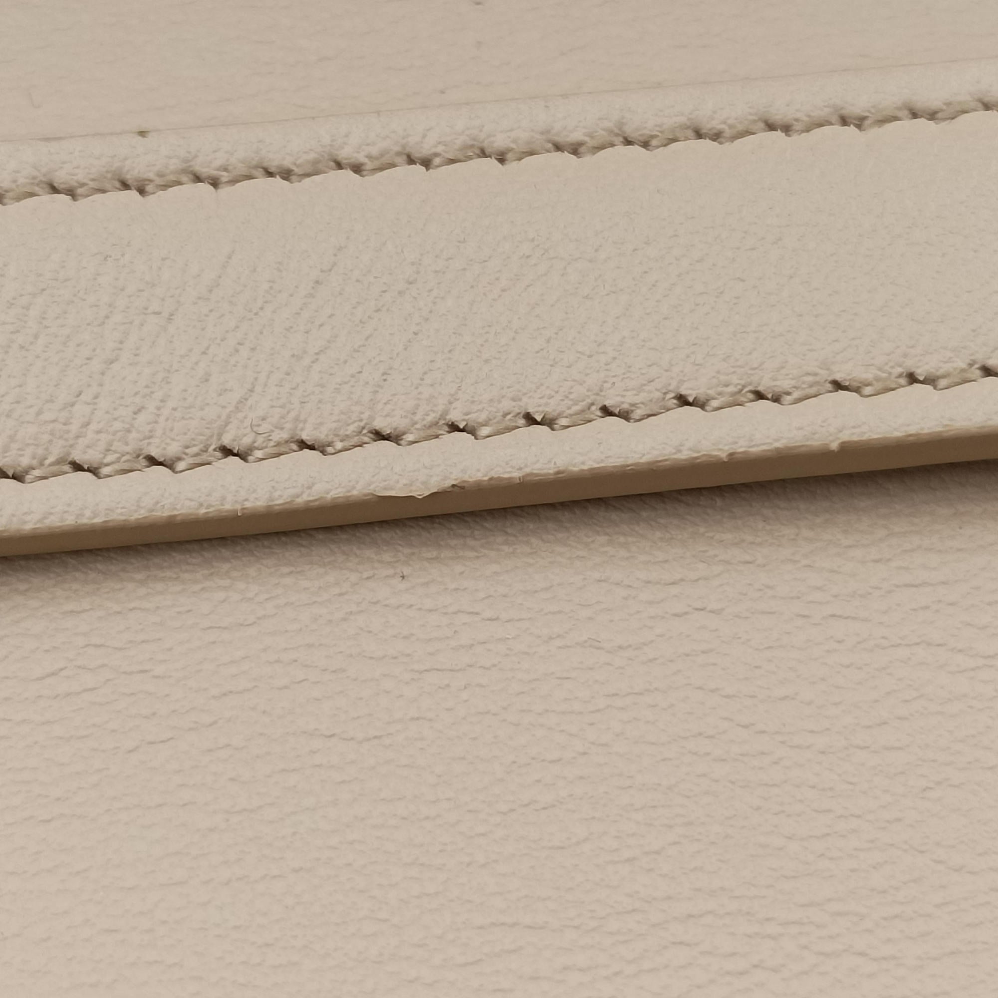 Pre-owned Celine Taboo Medium Beige leather 196583 shoulderbag | stylenewstar