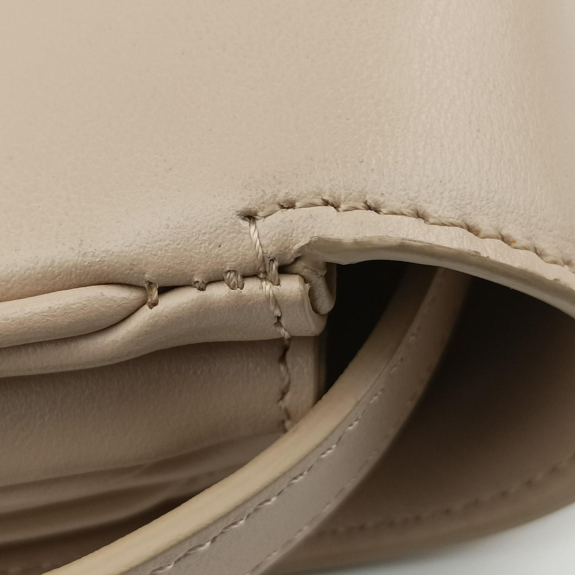 Pre-owned Celine Taboo Medium Beige leather 196583 shoulderbag | stylenewstar