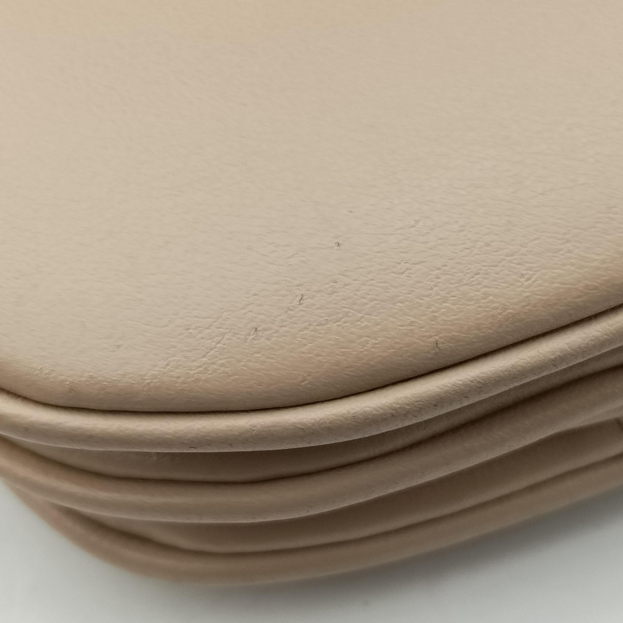 Pre-owned Celine Taboo Medium Beige leather 196583 shoulderbag | stylenewstar