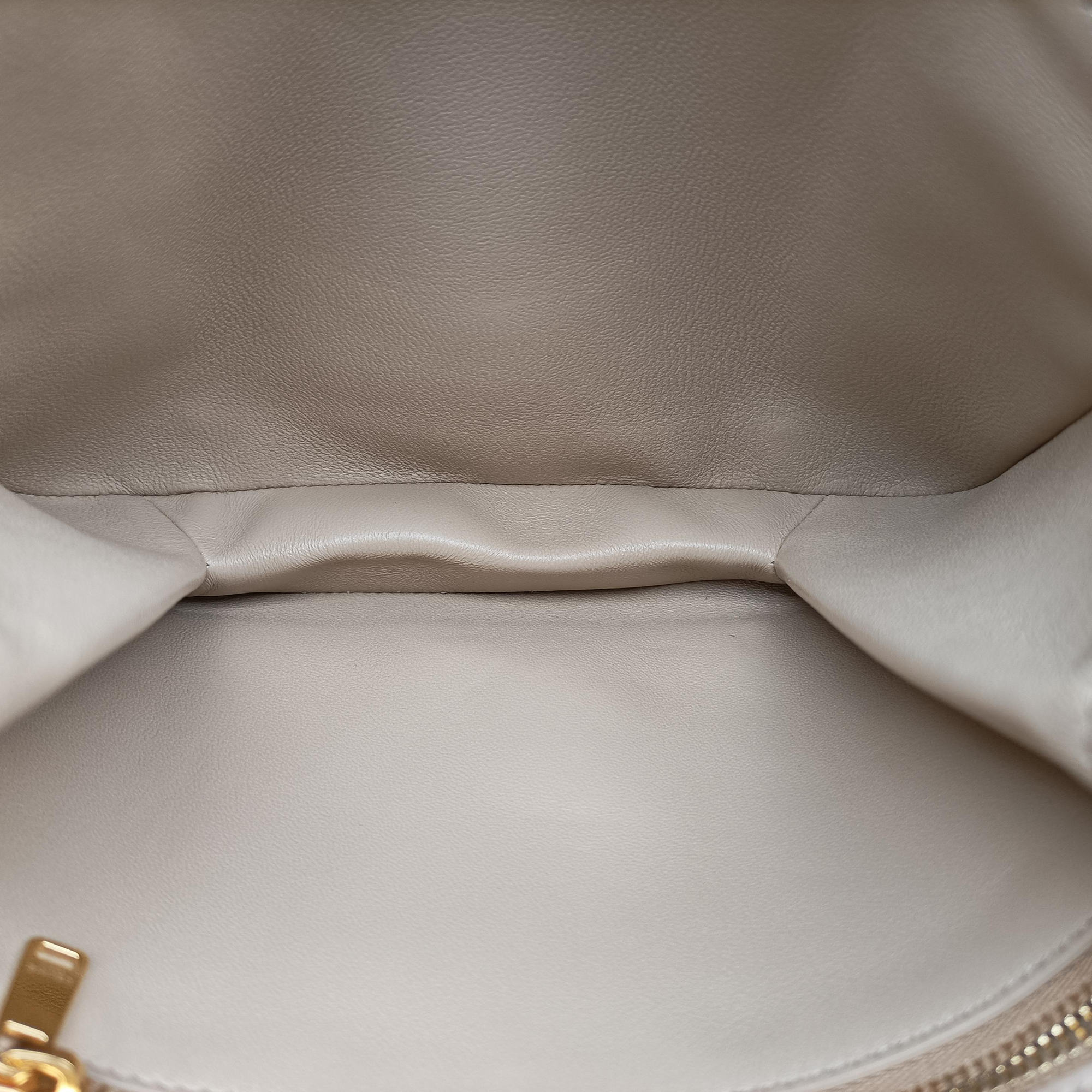 Pre-owned Celine Taboo Medium Beige leather 196583 shoulderbag | stylenewstar