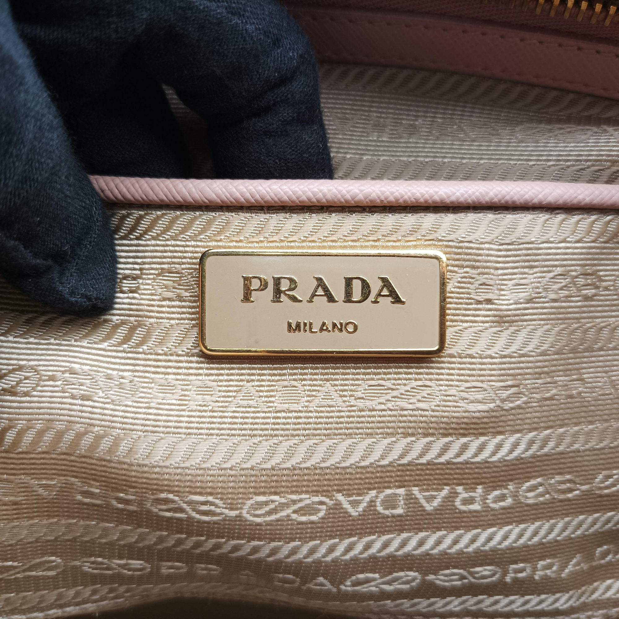 Pre-owned Prada Galleria Pink SAFFIANO Leather BN1786 shoulderbag | stylenewstar
