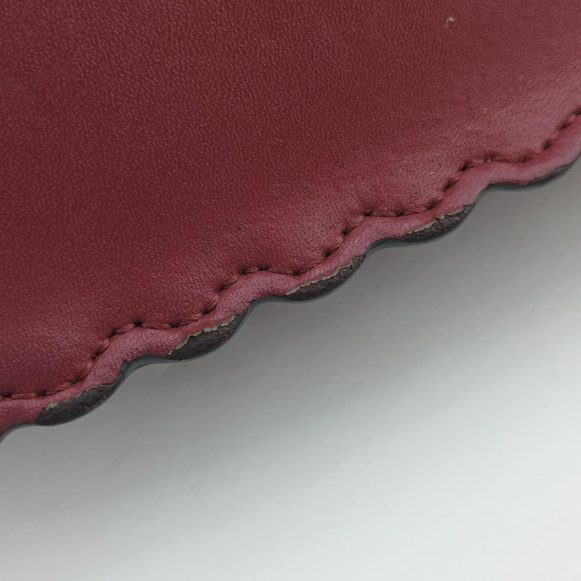 Secondhand Fendi Kan I Burgundy Leather 8BT283 shoulderbag | stylenewstar