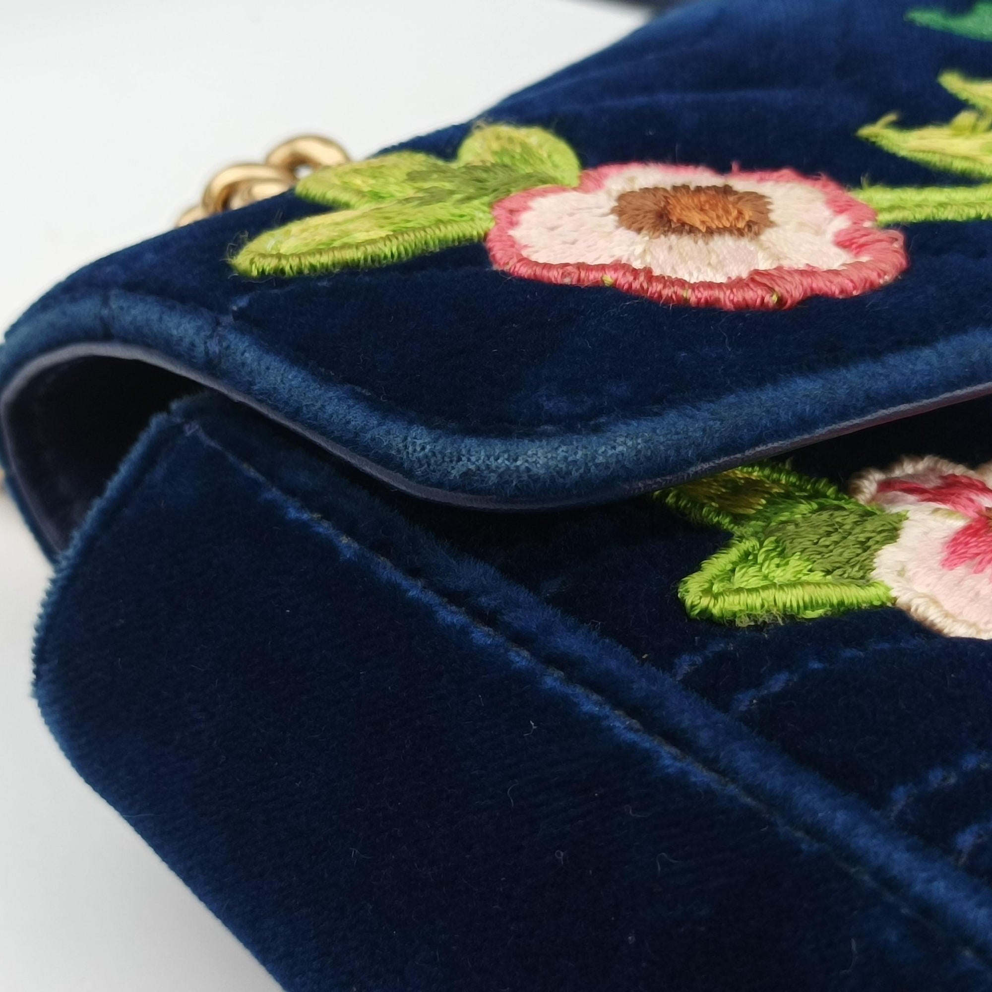 Pre-owned Gucci GG Marmont Navy×Multicolour velour 443497 shoulderbag | stylenewstar
