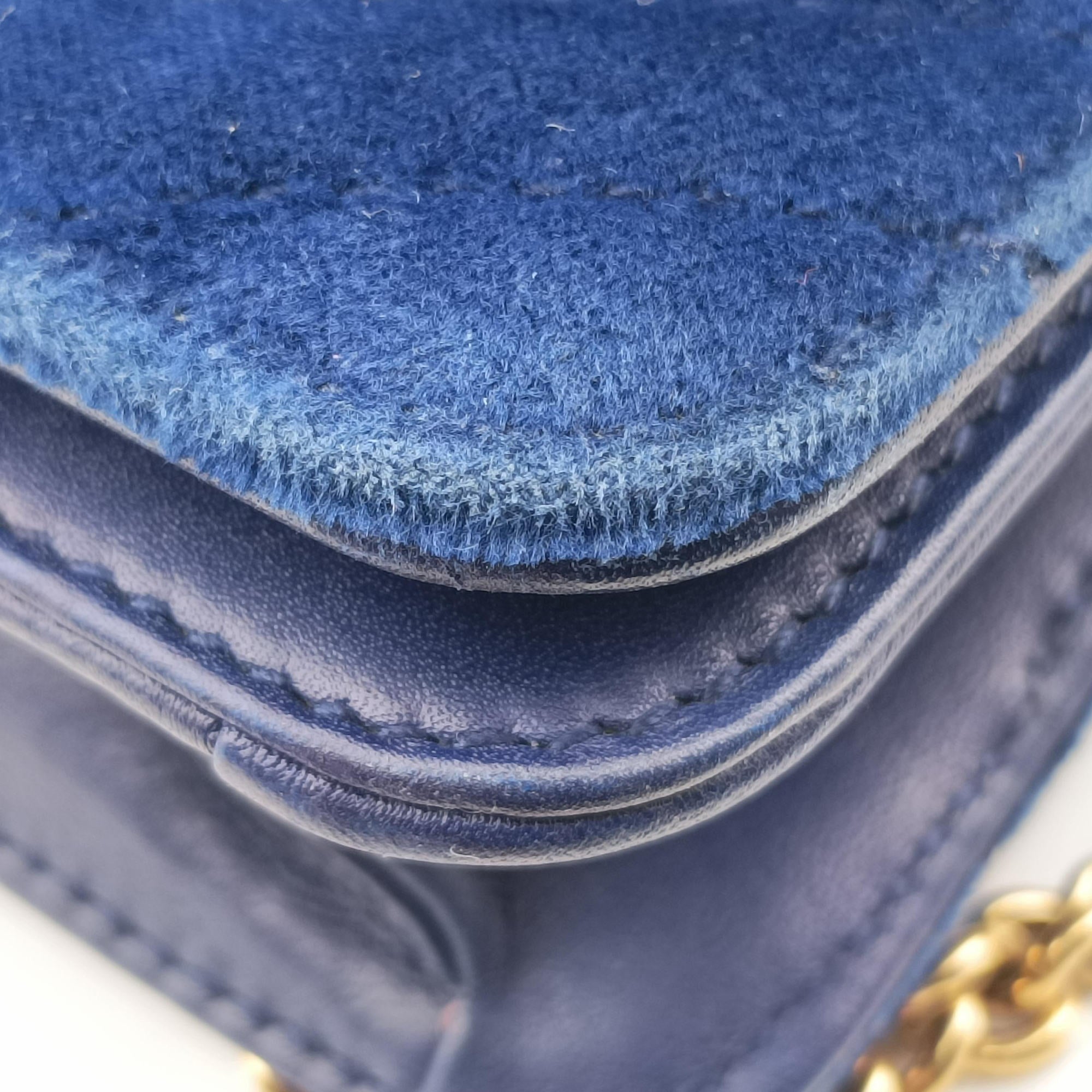 Pre-owned Gucci GG Marmont Blue velour 488426 shoulderbag | stylenewstar
