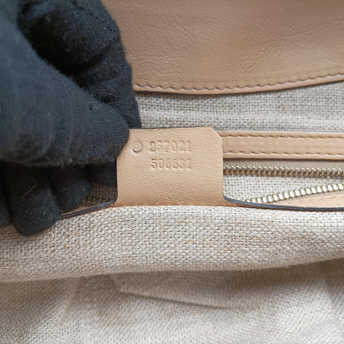 Pre-owned Gucci Marrakech Beige Leather 257021 shoulderbag | stylenewstar