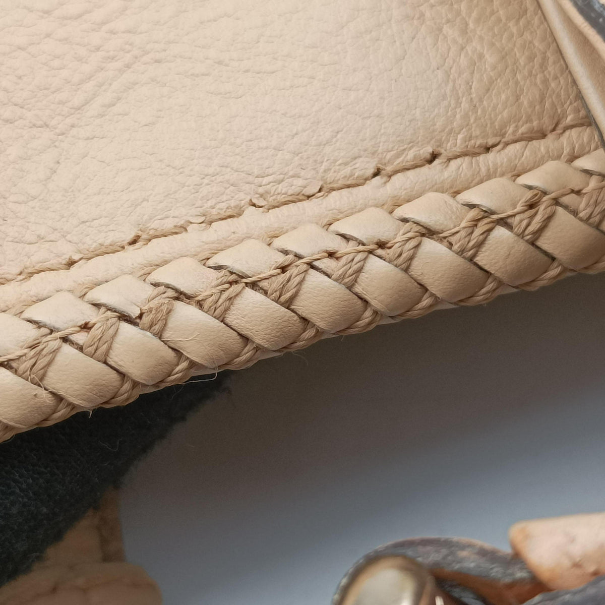 Pre-owned Gucci Marrakech Beige Leather 257021 shoulderbag | stylenewstar