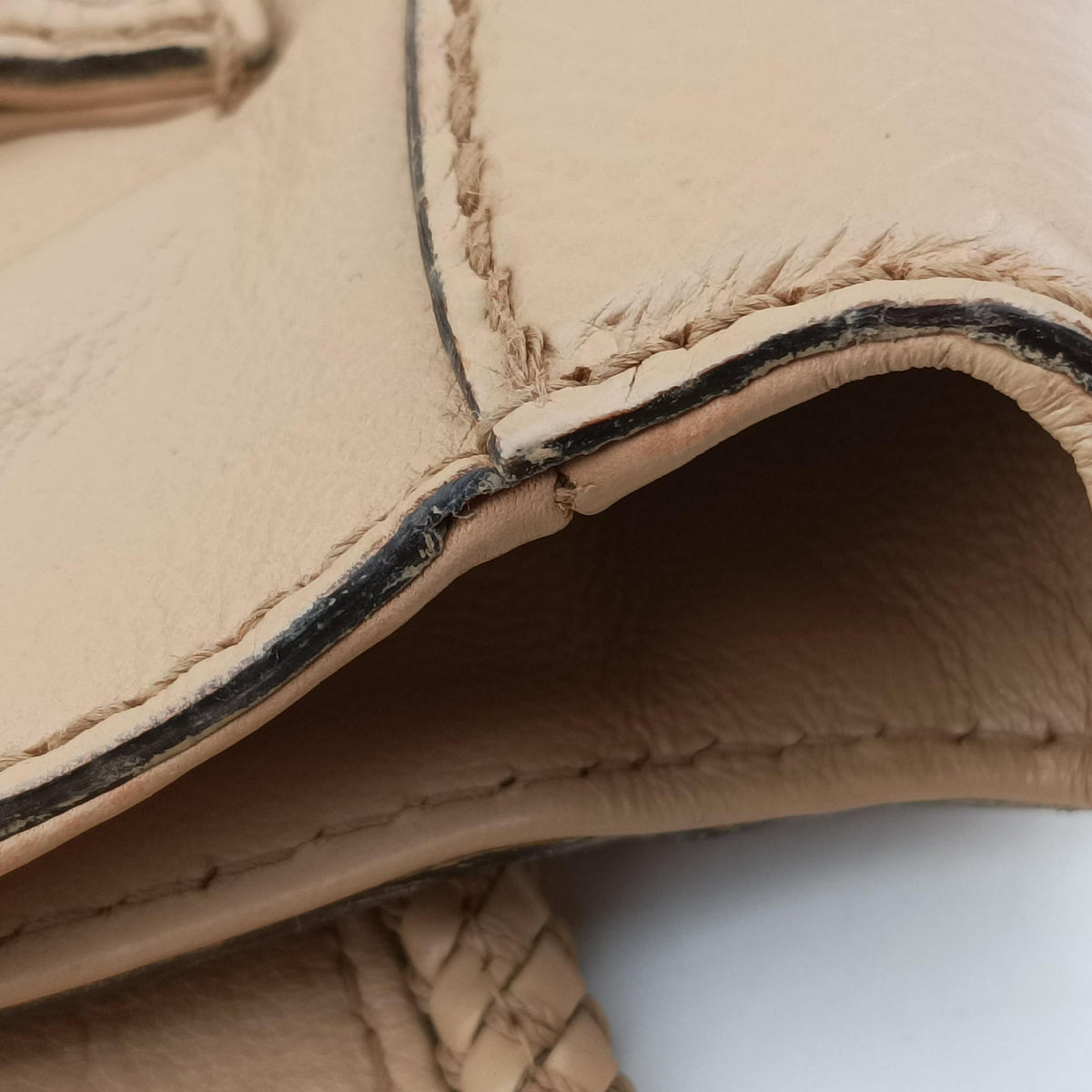 Pre-owned Gucci Marrakech Beige Leather 257021 shoulderbag | stylenewstar