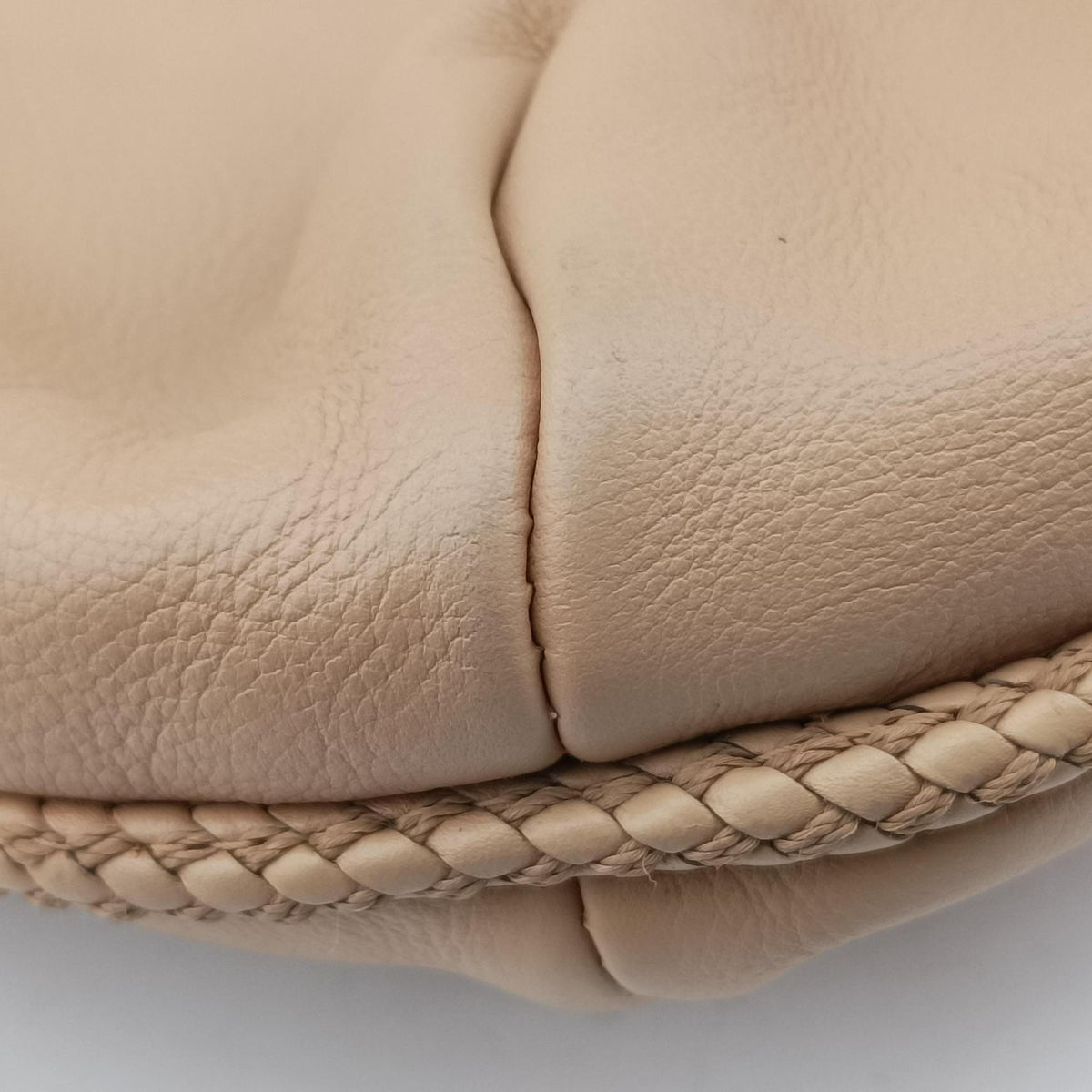 Pre-owned Gucci Marrakech Beige Leather 257021 shoulderbag | stylenewstar