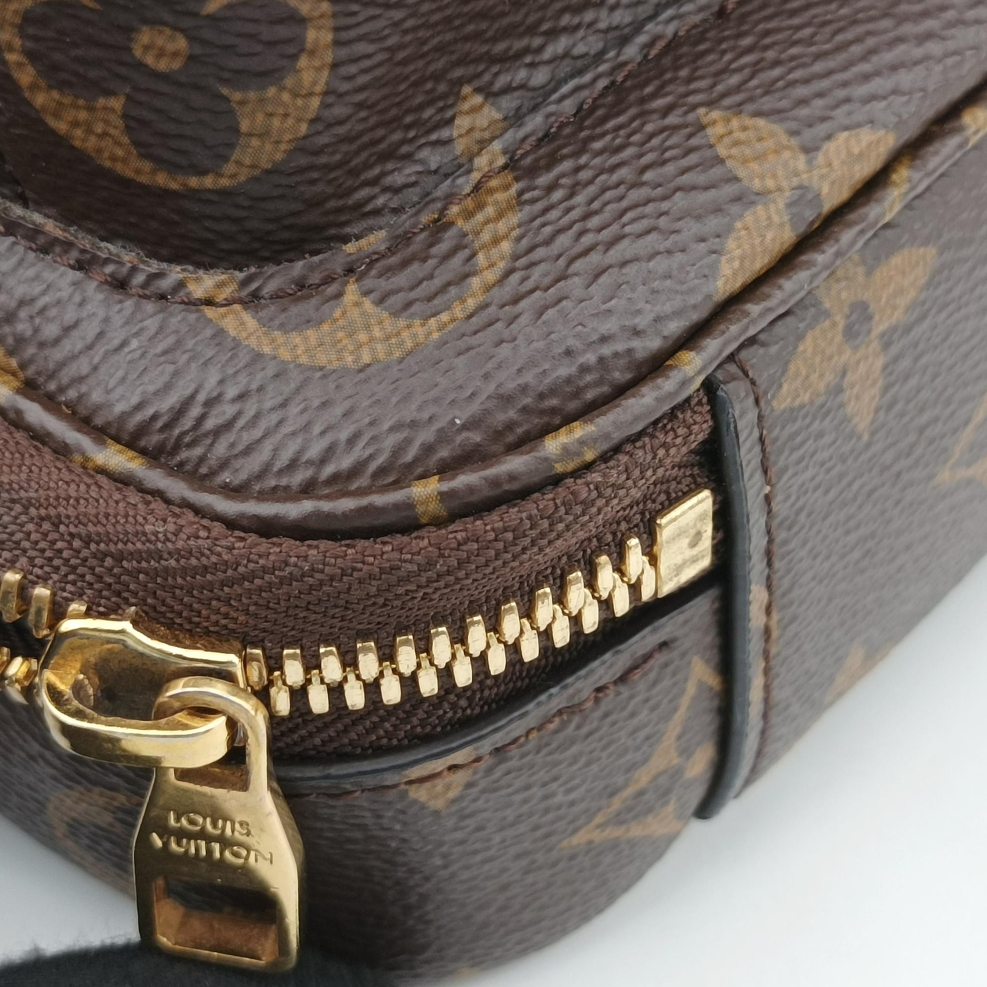Pre-owned Louis Vuitton Utility Crossbody brown Monogram Canvas M80446 shoulderbag | stylenewstar