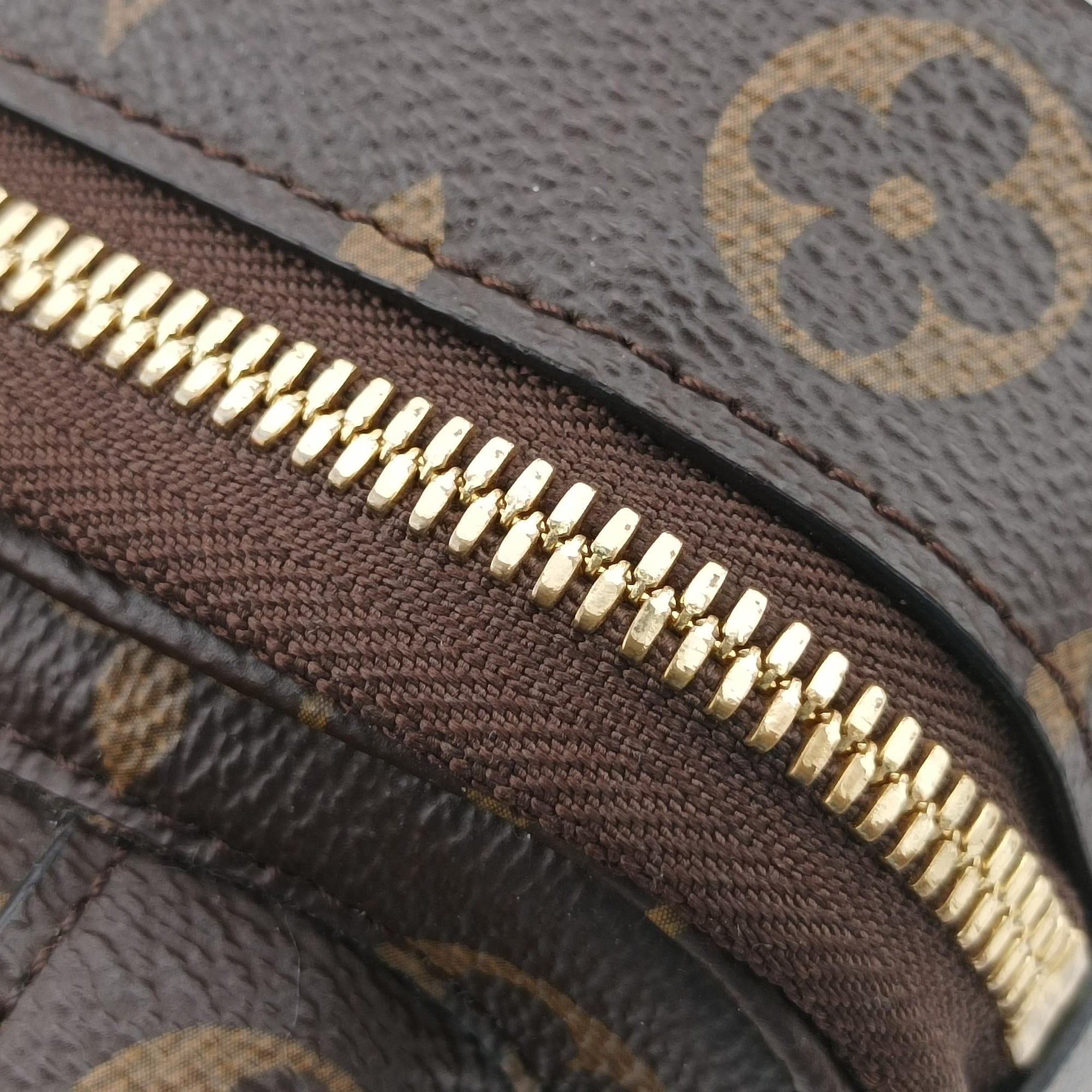 Pre-owned Louis Vuitton Utility Crossbody brown Monogram Canvas M80446 shoulderbag | stylenewstar