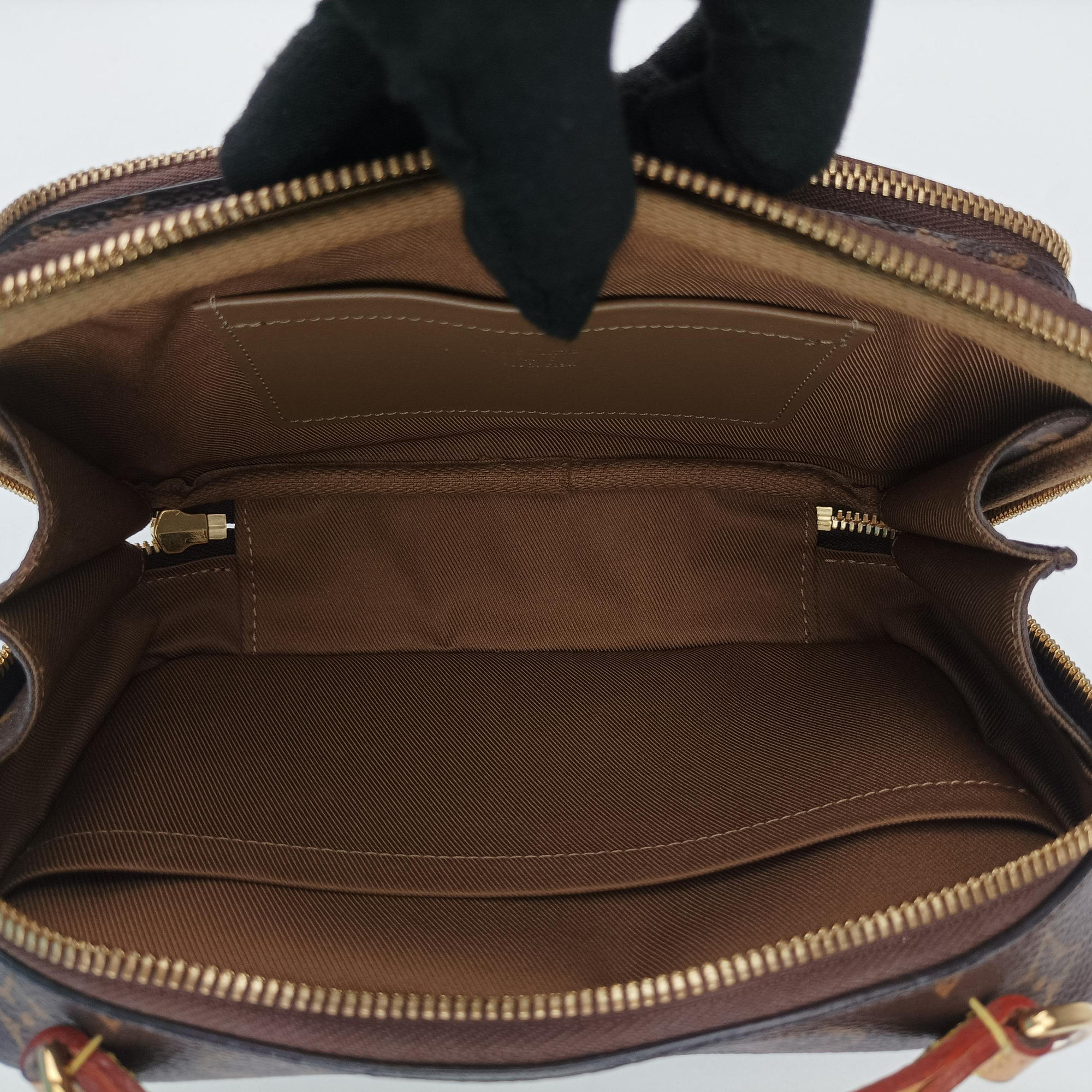 Pre-owned Louis Vuitton Utility Crossbody brown Monogram Canvas M80446 shoulderbag | stylenewstar