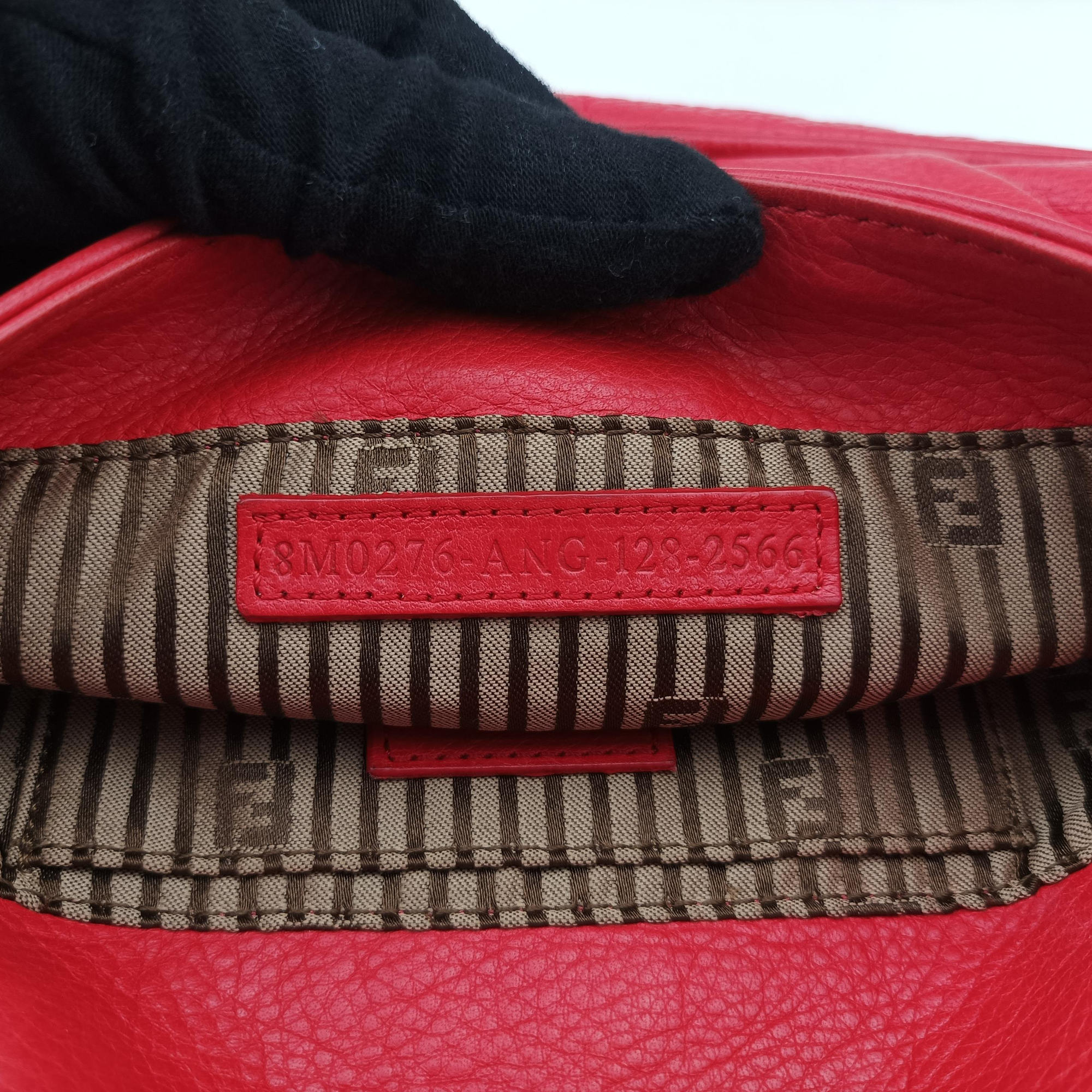 Pre-owned Fendi Fendista Pochette Red Leather 8M0276 shoulderbag | stylenewstar