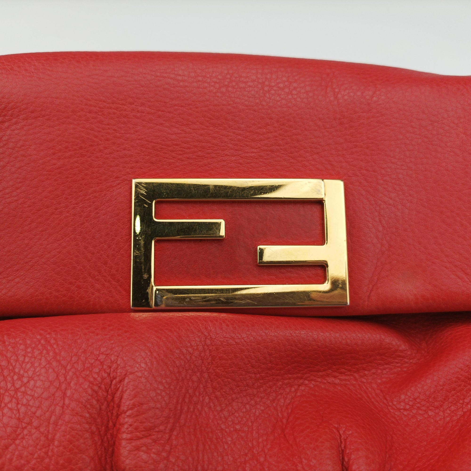 Pre-owned Fendi Fendista Pochette Red Leather 8M0276 shoulderbag | stylenewstar