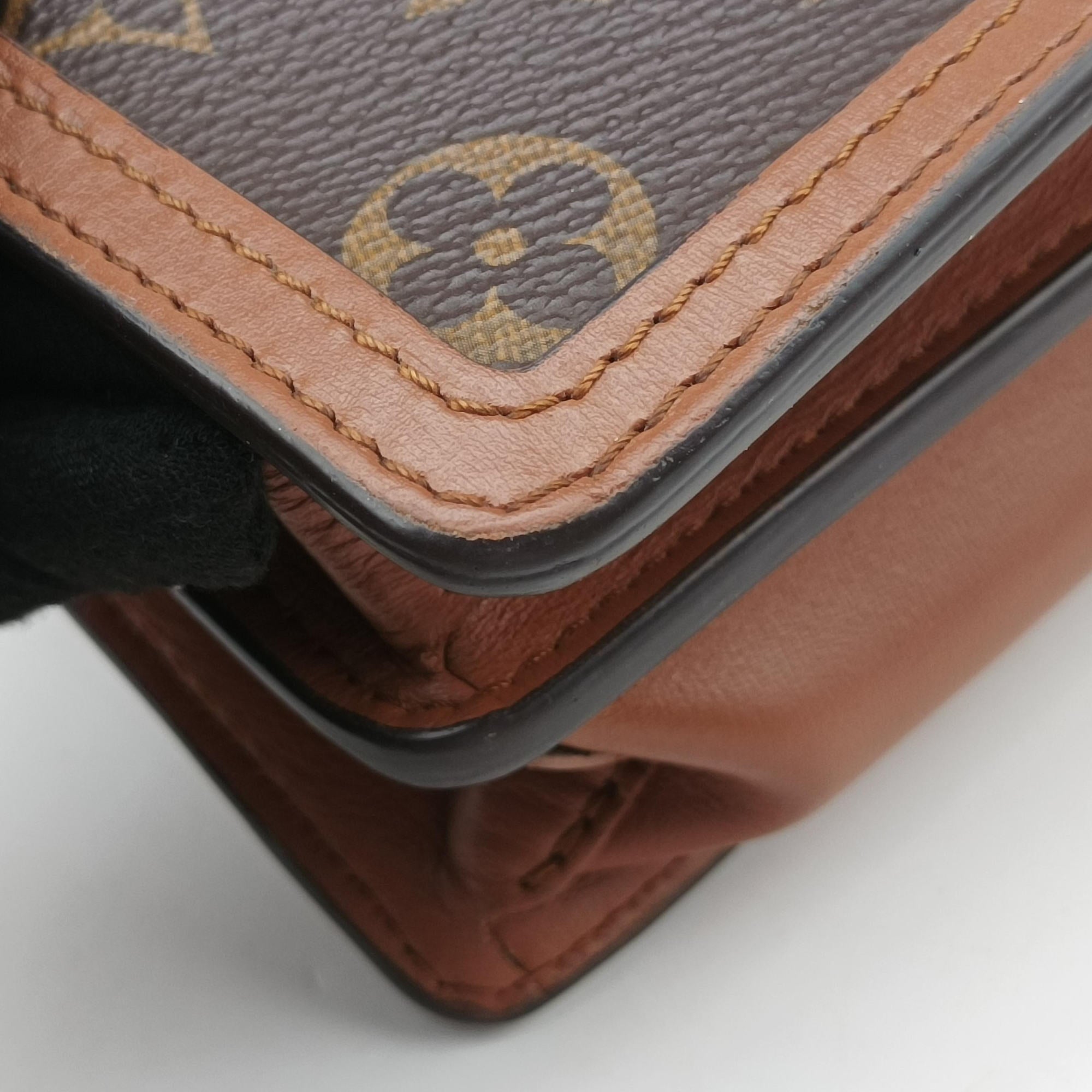 Pre-owned Louis Vuitton Dauphine Mini Brown Monogram Reverse M44580 shoulderbag | stylenewstar