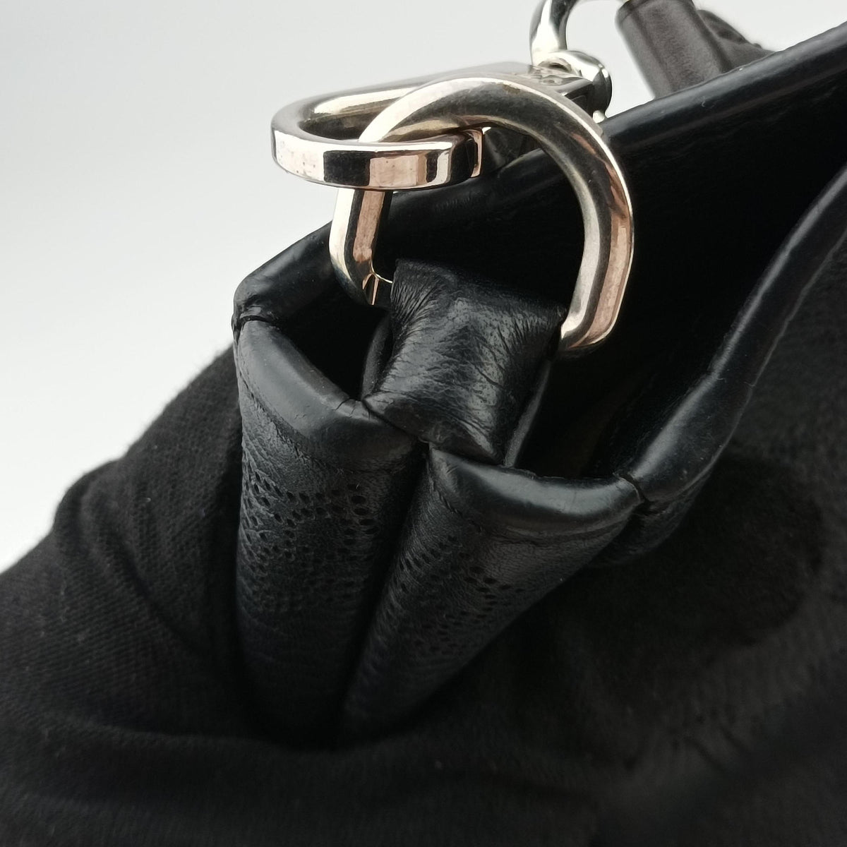 Pre-owned Louis Vuitton Babylone PM Noir Mahina Leather M50031 shoulderbag | stylenewstar