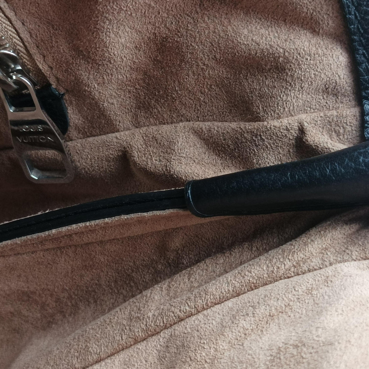 Pre-owned Louis Vuitton Babylone PM Noir Mahina Leather M50031 shoulderbag | stylenewstar