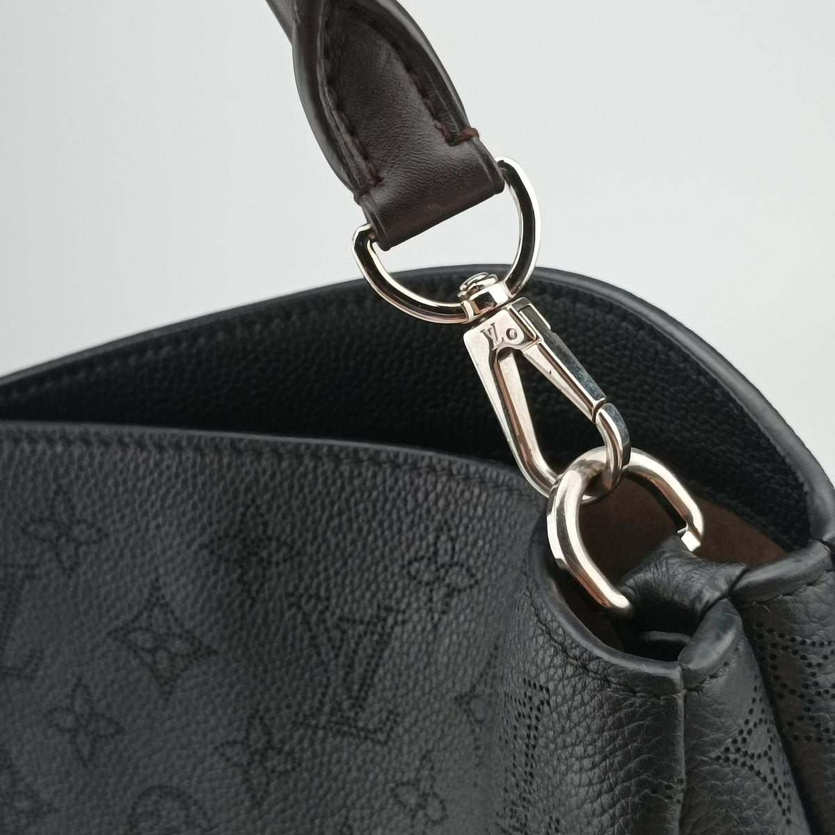 Pre-owned Louis Vuitton Babylone PM Noir Mahina Leather M50031 shoulderbag | stylenewstar