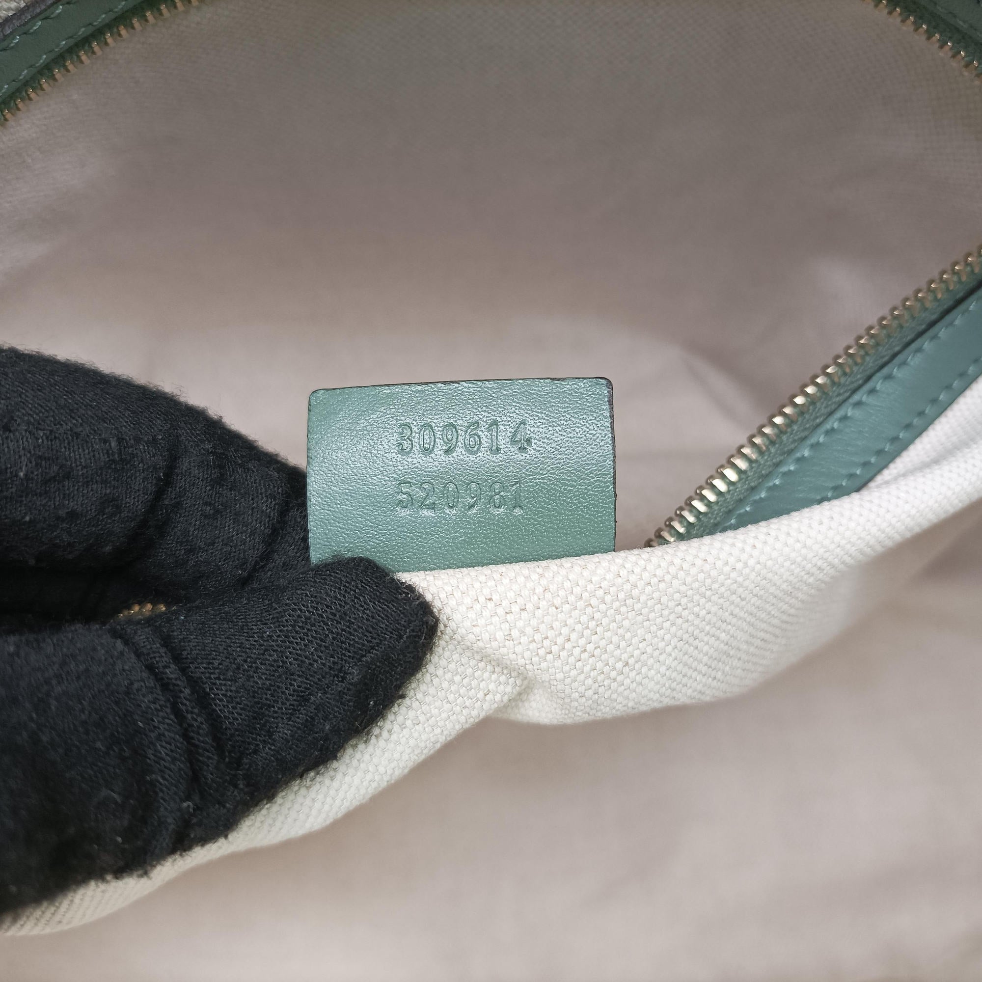 Pre-owned Gucci Microguccissima Green Patent Leather 309614 handbag | stylenewstar