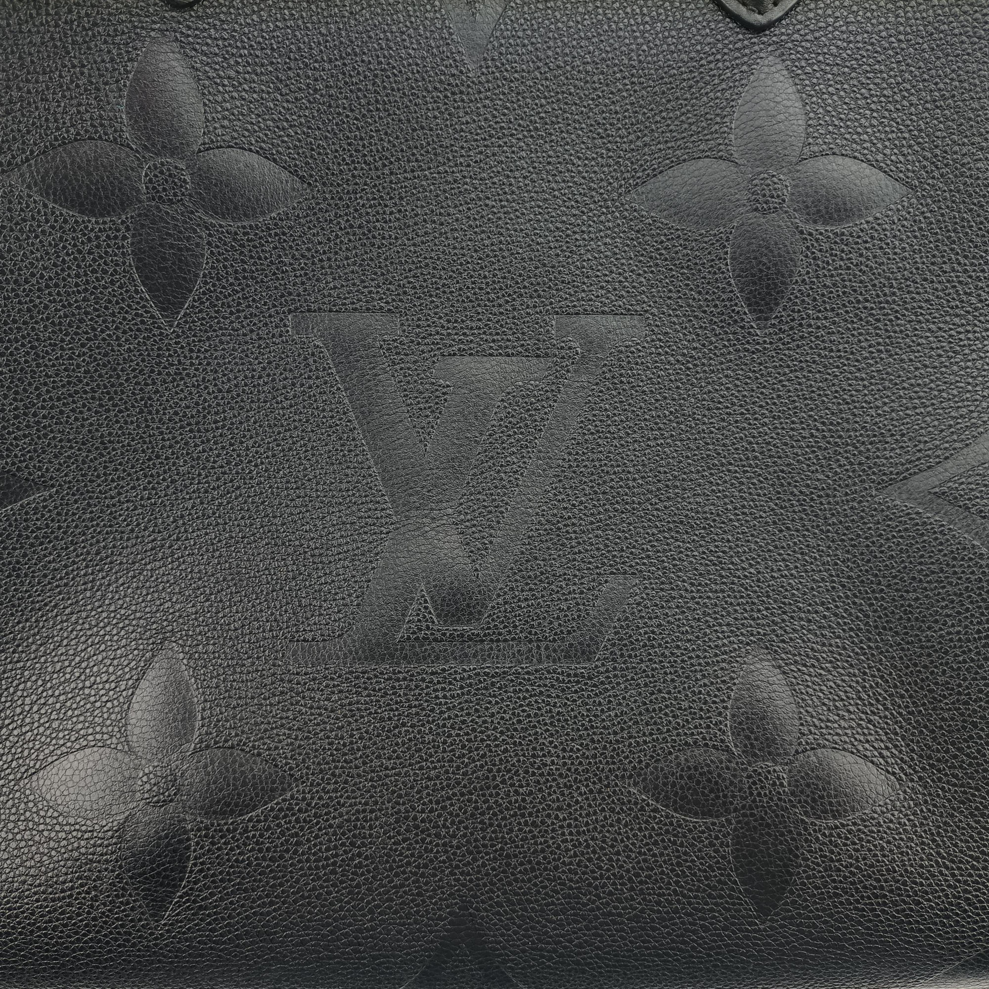 Pre-owned Louis Vuitton OnTheGo GM Noir Monogram Empreinte Giant M44925 shoulderbag | stylenewstar