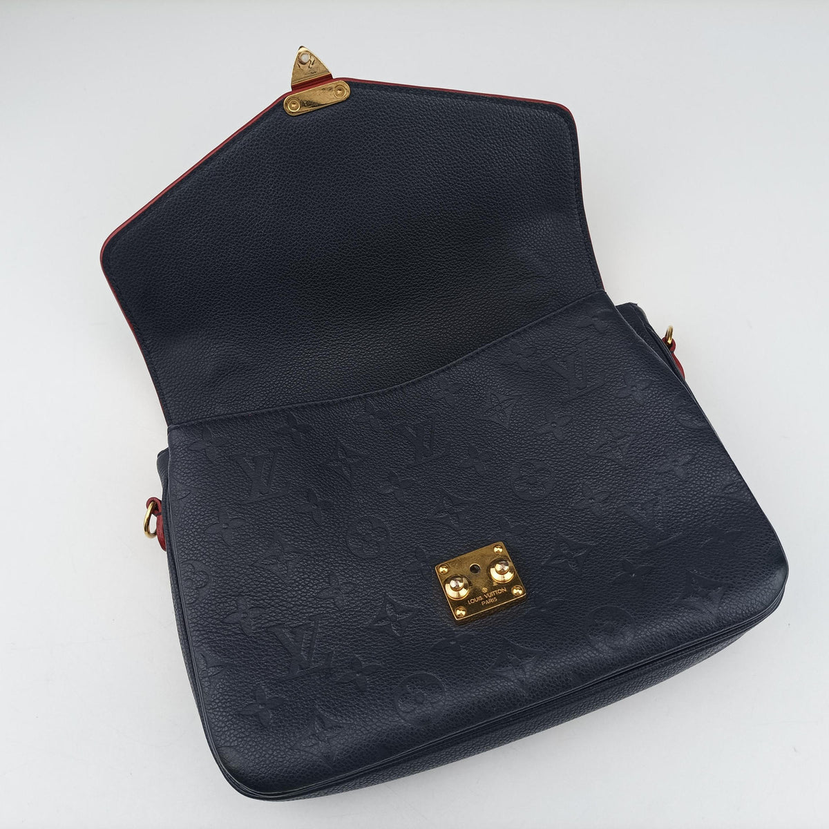 Pre-owned Louis Vuitton Pochette MéTIS MM Navy×Marine Rouge Monogram Empreinte M44071 shoulderbag | stylenewstar