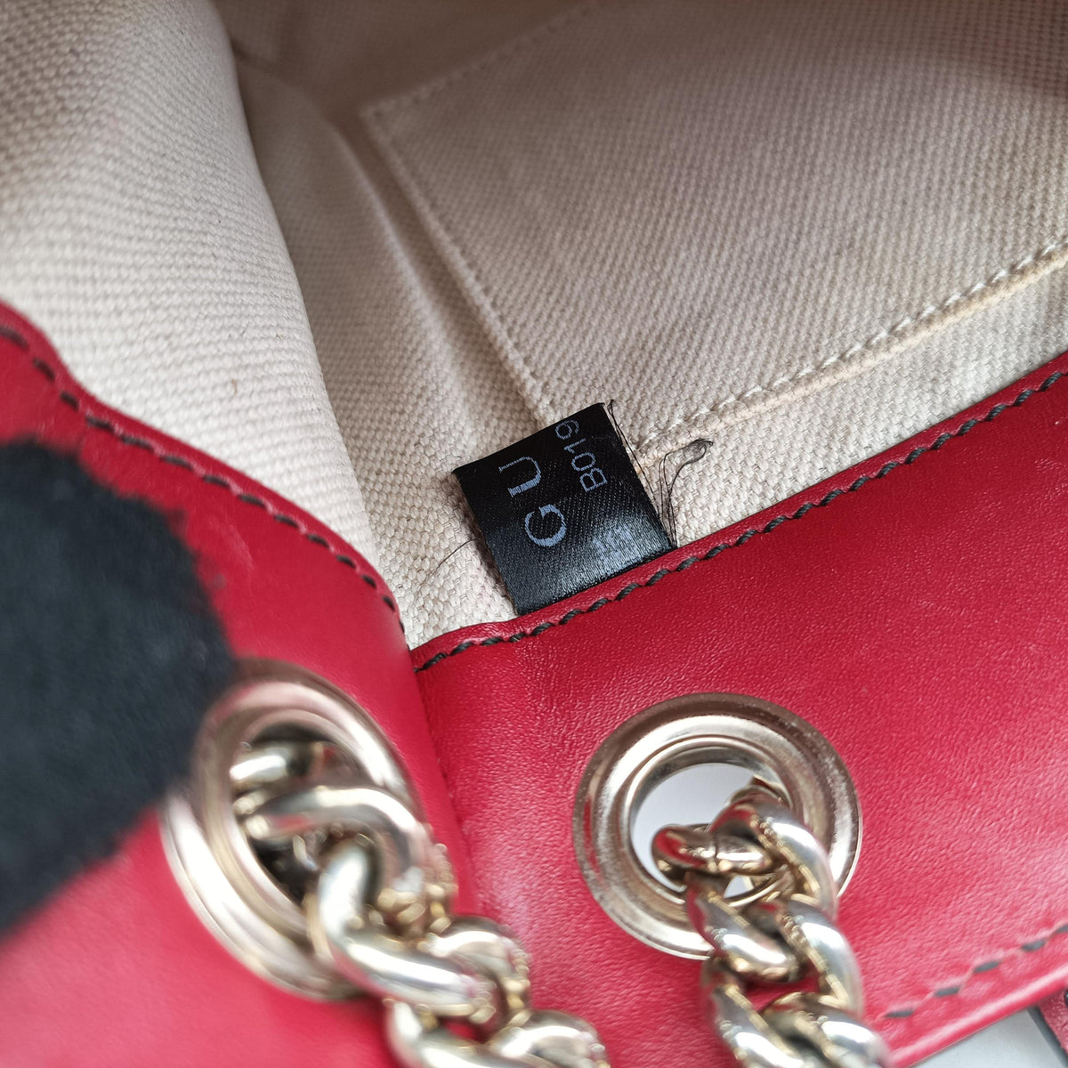 Pre-owned Gucci Emily Red Leather 369621 shoulderbag | stylenewstar