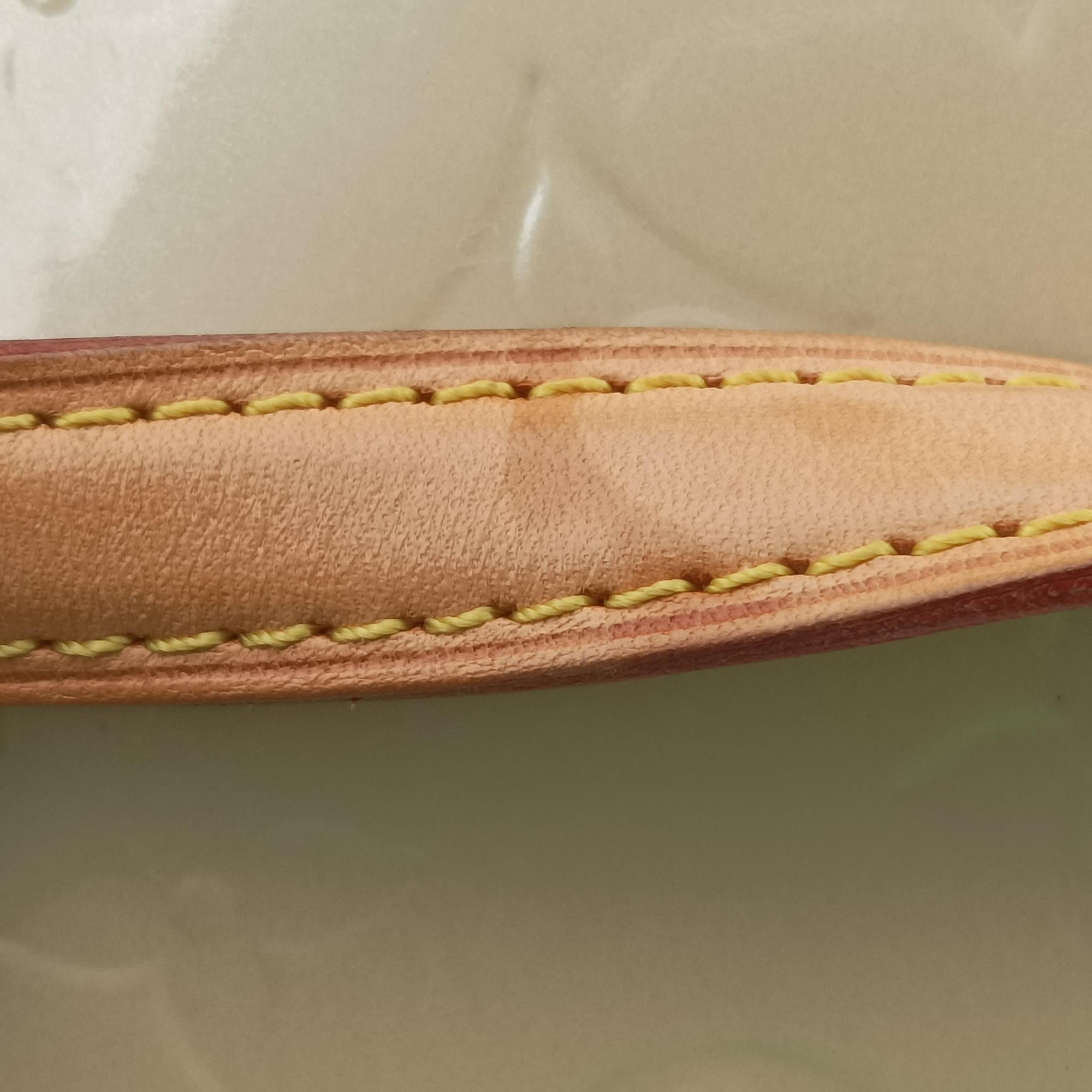 Secondhand Louis Vuitton Brea MM Broncorail Vernis M91456 shoulderbag | stylenewstar