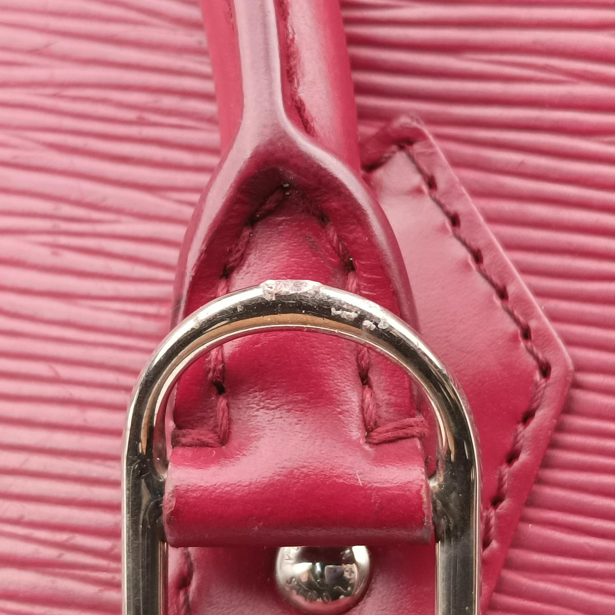 Secondhand Louis Vuitton Alma PM FUCHSIA Epi M40490 handbag | stylenewstar