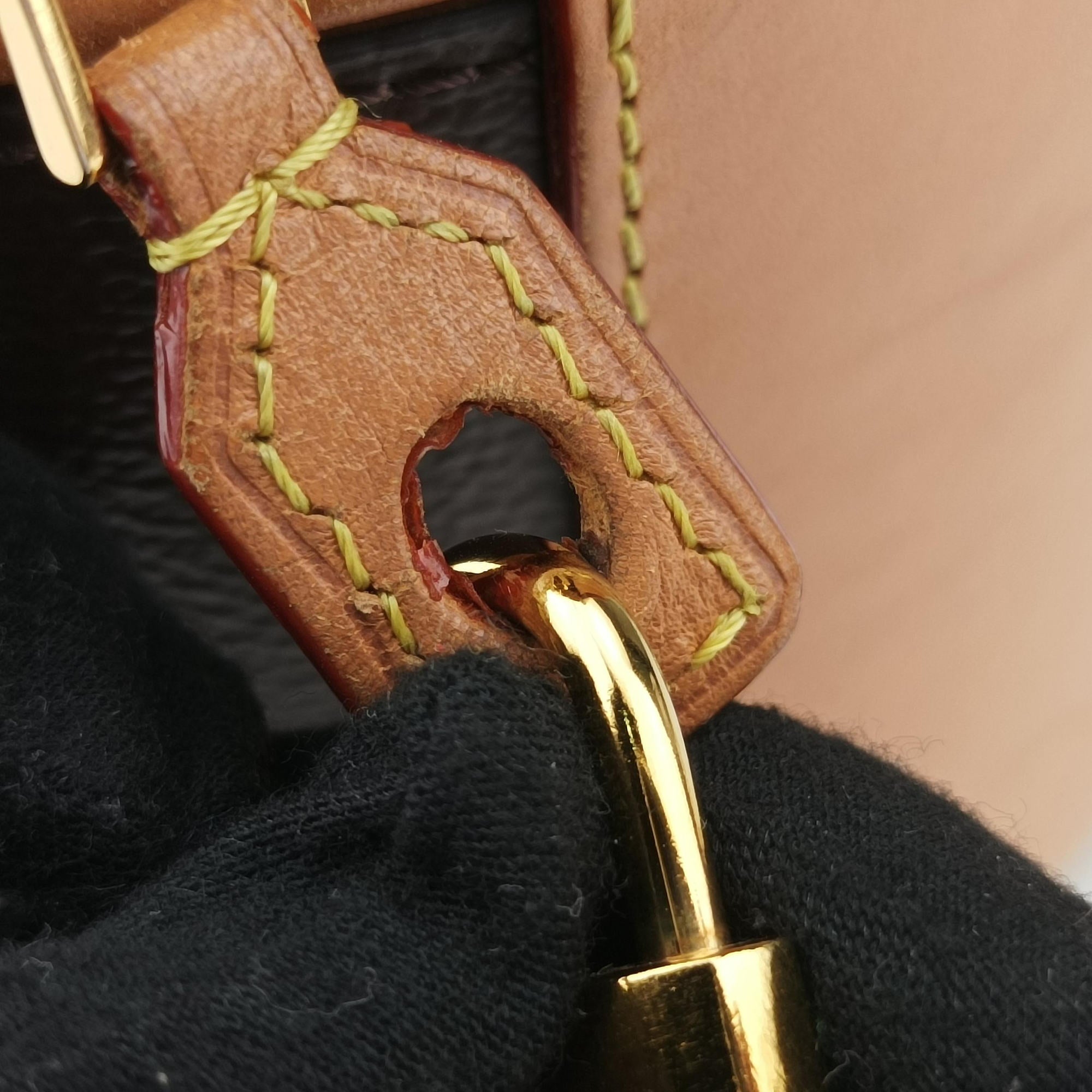 Vintage Louis Vuitton Cannes Brown Monogram Reverse Giant M44603 shoulderbag | stylenewstar