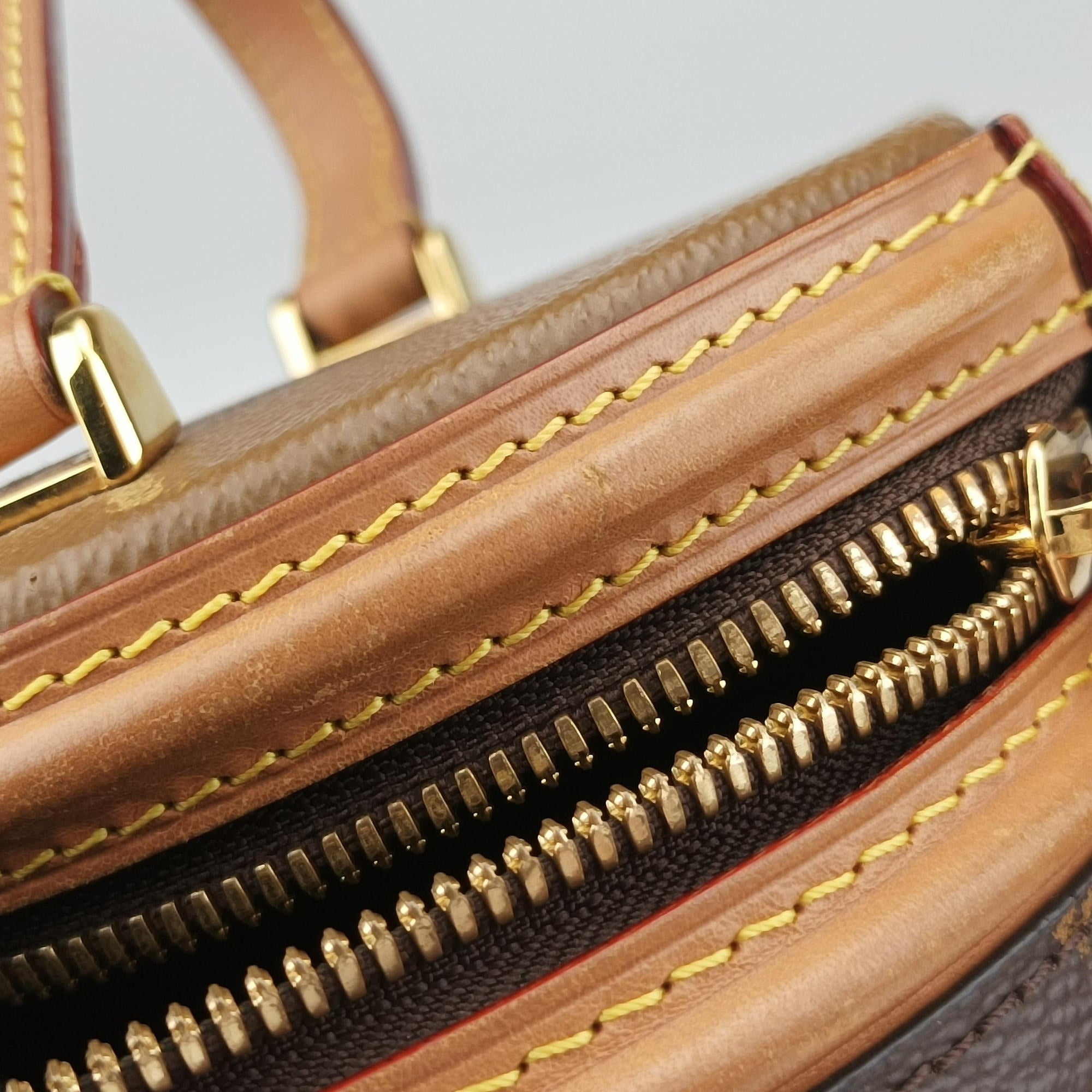 Vintage Louis Vuitton Cannes Brown Monogram Reverse Giant M44603 shoulderbag | stylenewstar