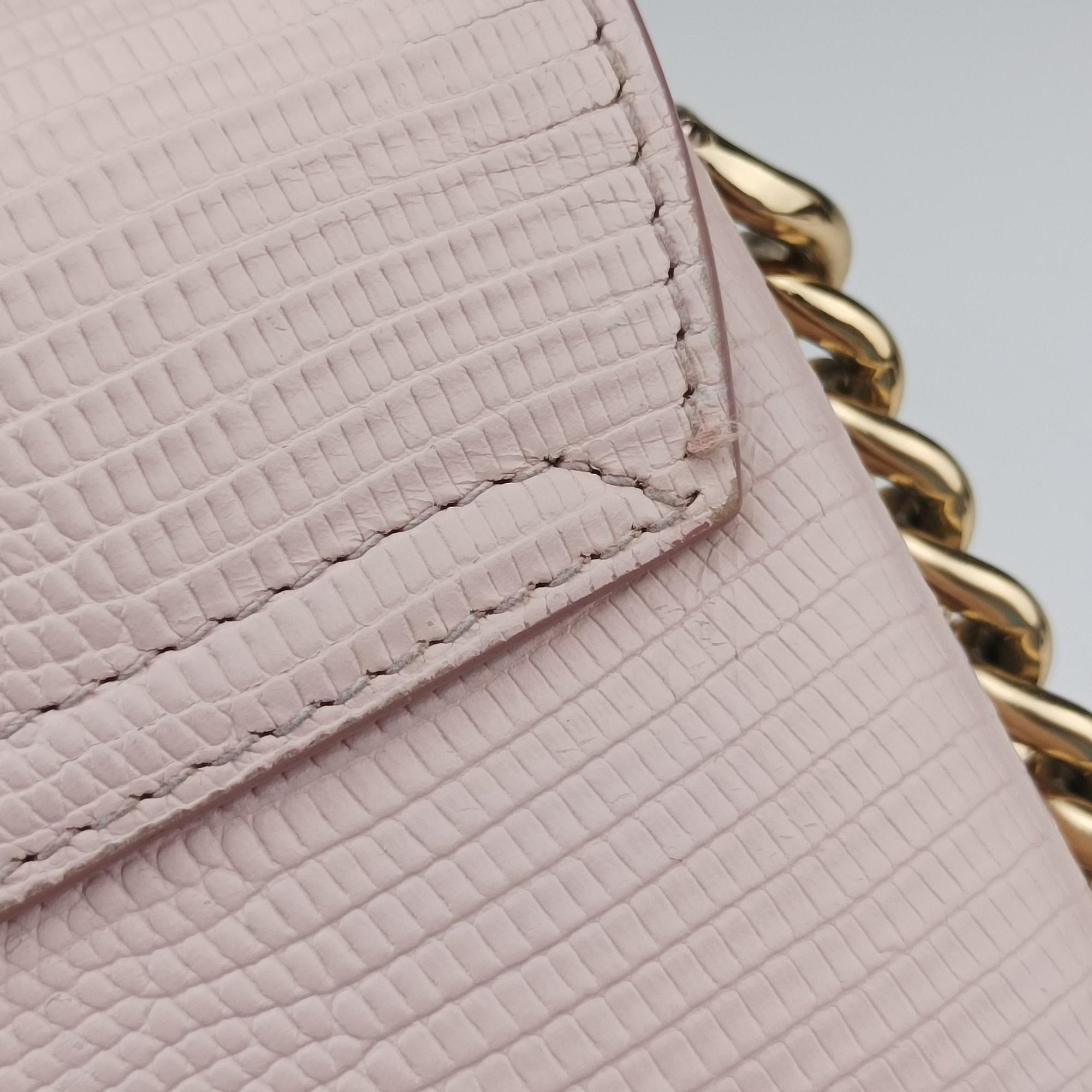 Pre-owned Dolce & Gabbana DG millennials Pink Leather  shoulderbag | stylenewstar