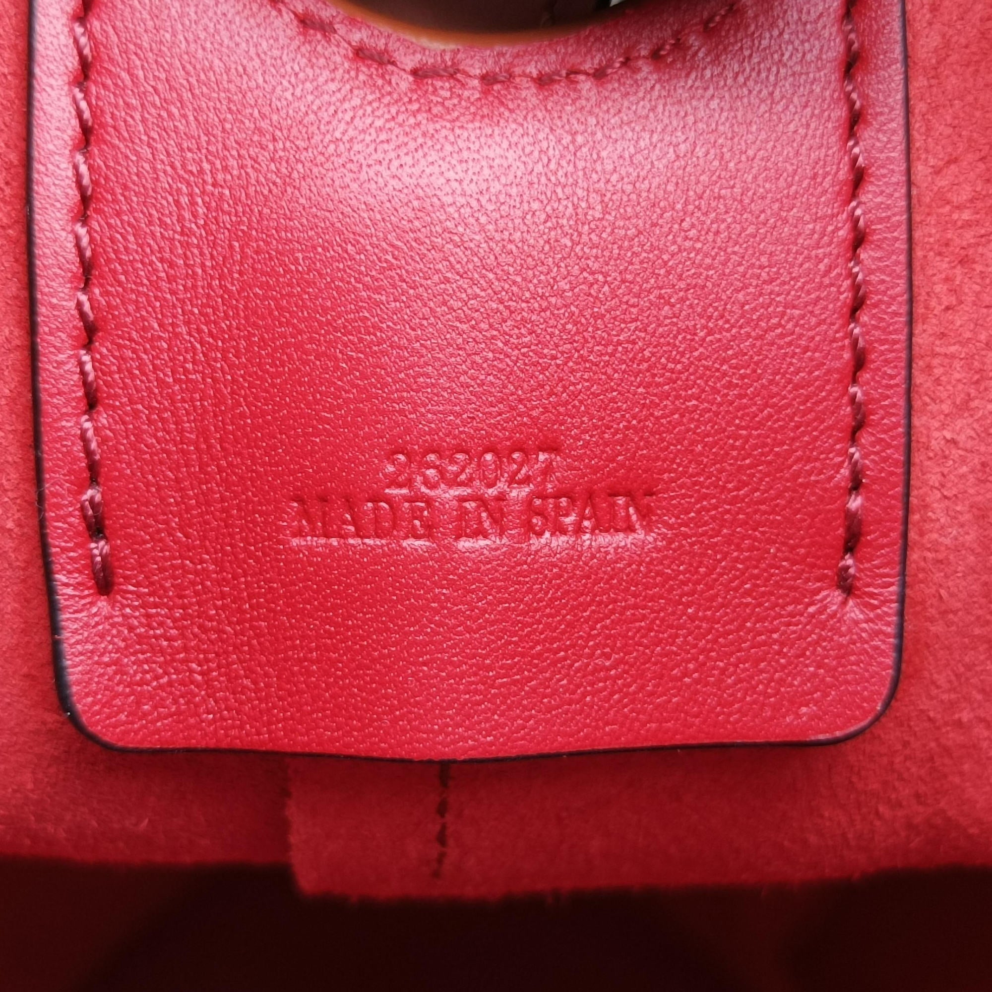 Pre-owned Loewe balloon Red x Brown leather  shoulderbag | stylenewstar