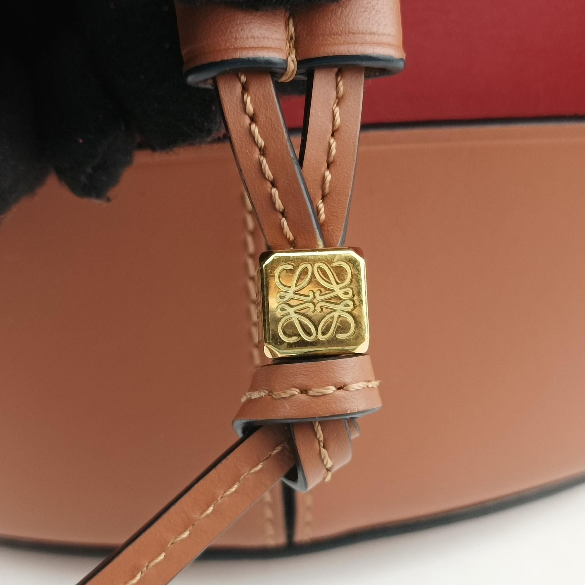 Pre-owned Loewe balloon Red x Brown leather  shoulderbag | stylenewstar