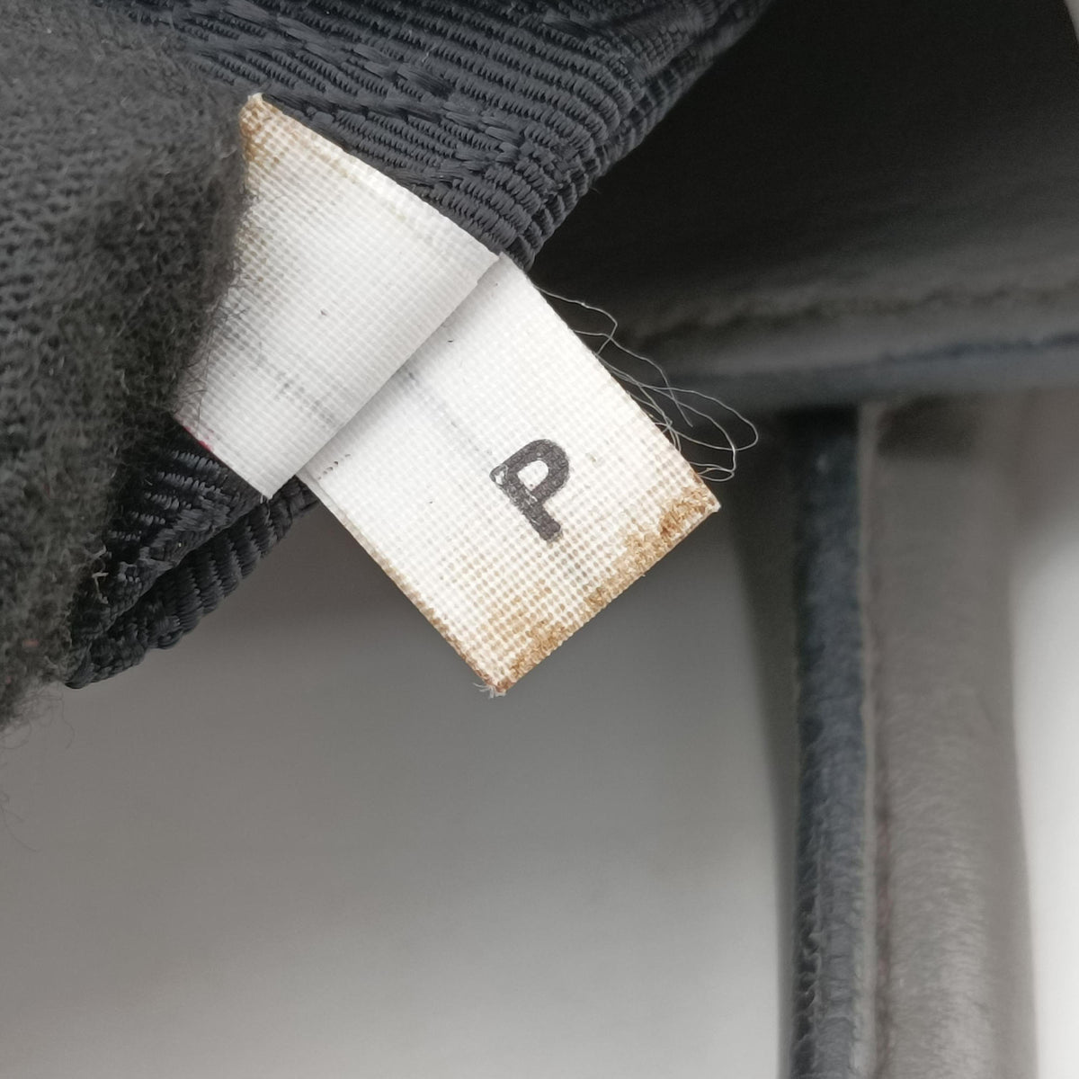 Secondhand Prada Esplanade Grey SAFFIANO Leather 1BA045 shoulderbag | stylenewstar
