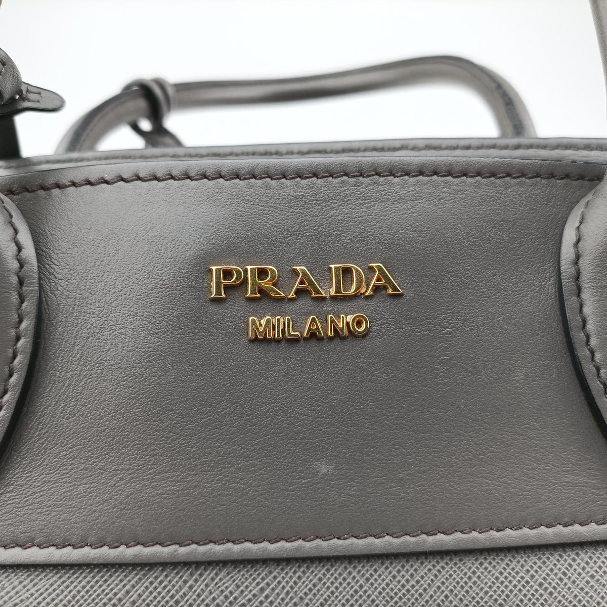 Secondhand Prada Esplanade Grey SAFFIANO Leather 1BA045 shoulderbag | stylenewstar