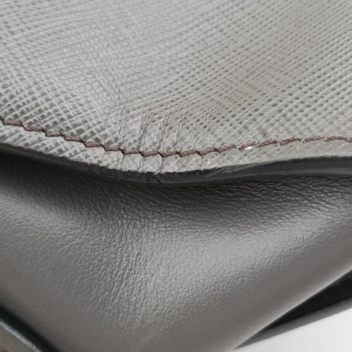 Secondhand Prada Esplanade Grey SAFFIANO Leather 1BA045 shoulderbag | stylenewstar