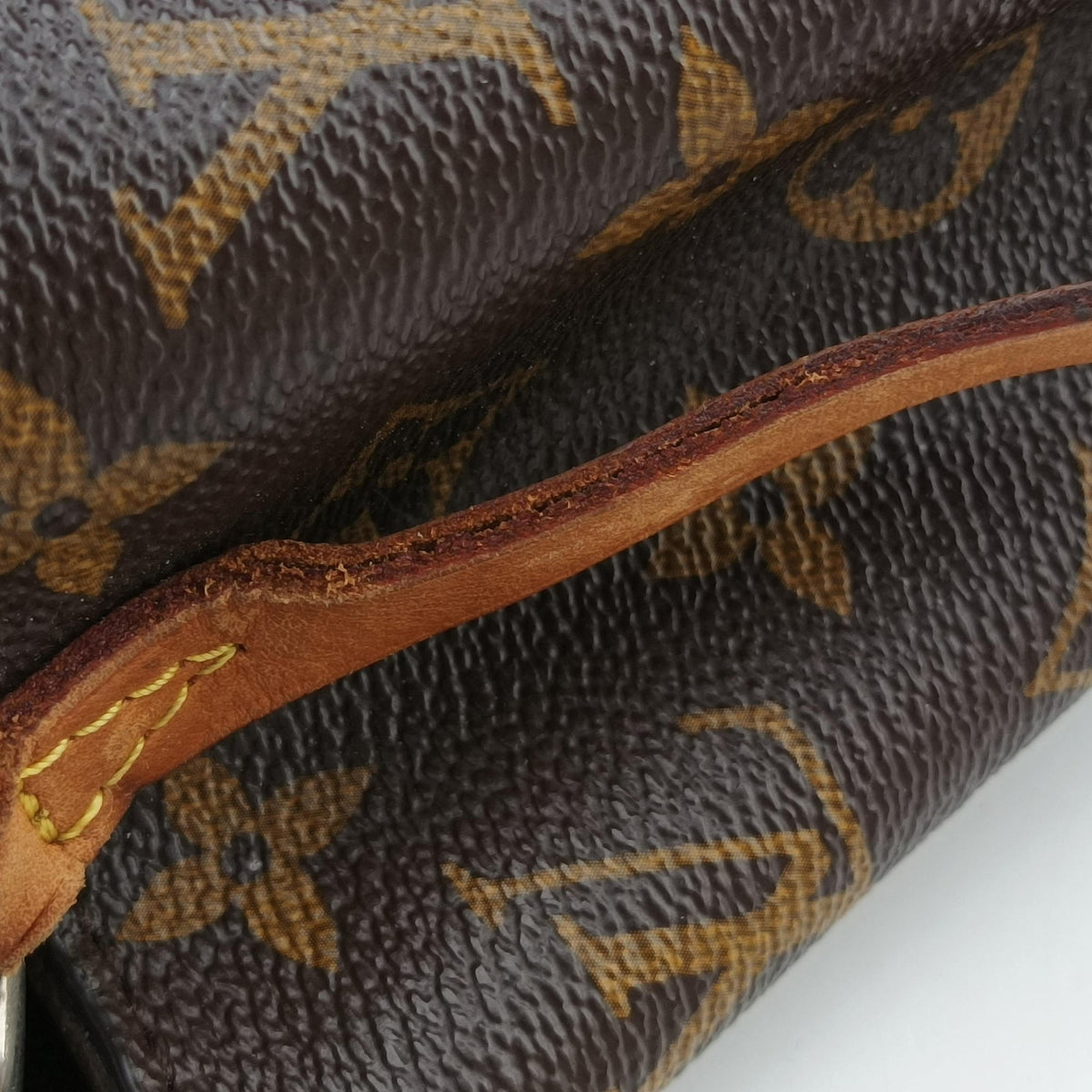 Pre-owned Louis Vuitton MONTAIGNE MM Brown Monogram Canvas M41056 shoulderbag | stylenewstar