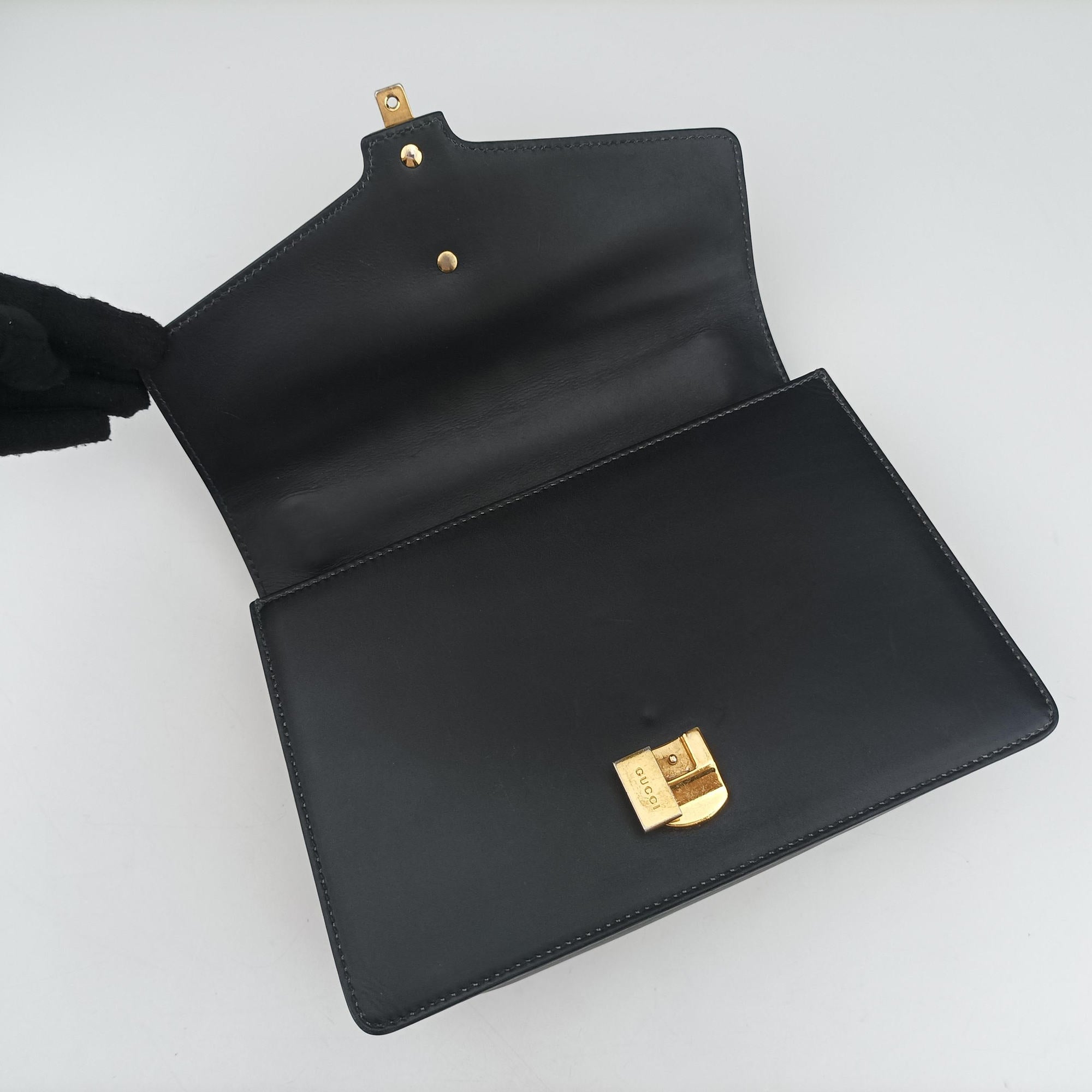 Pre-owned Gucci Sylvie Black×Green×Red Leather 421882 shoulderbag | stylenewstar