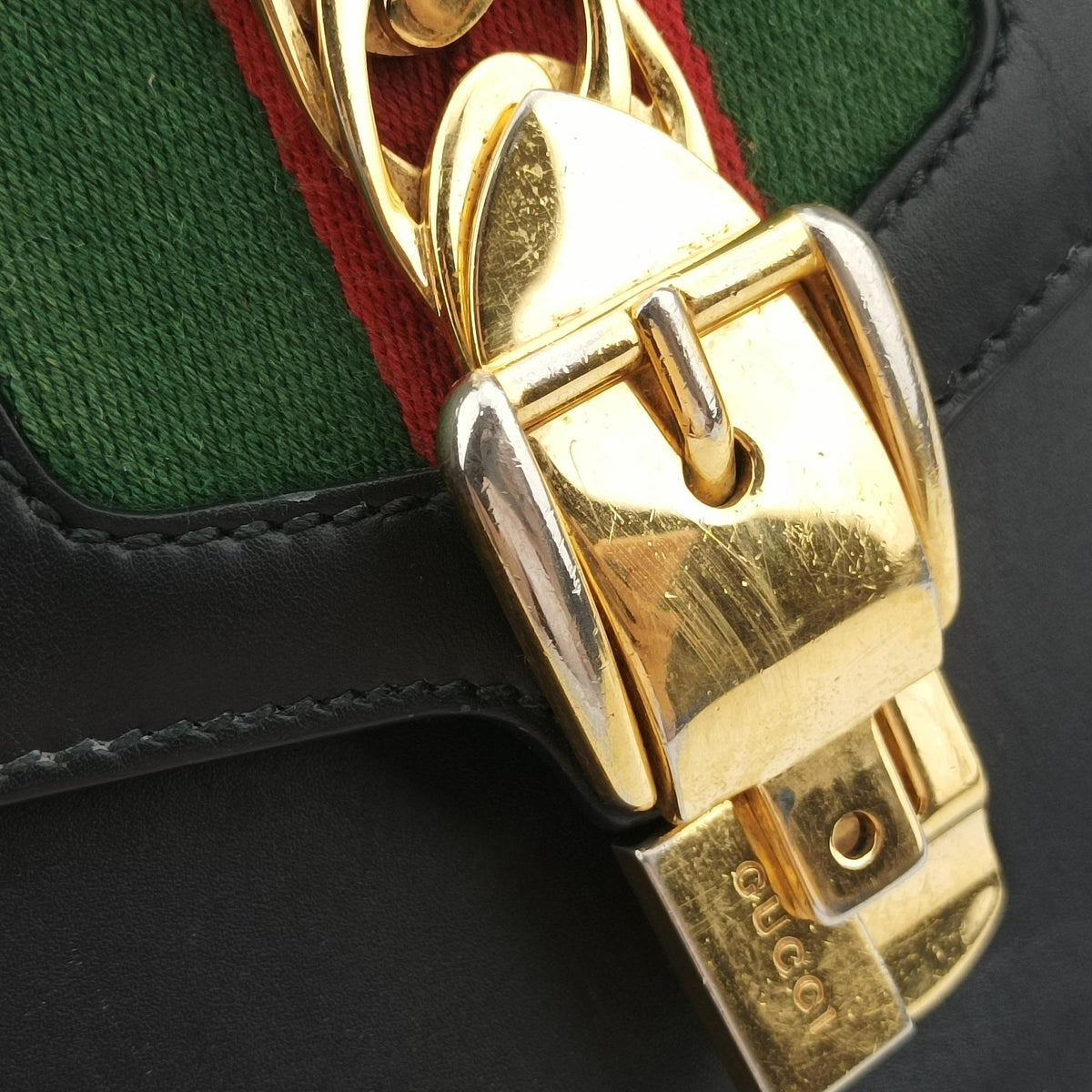 Pre-owned Gucci Sylvie Black×Green×Red Leather 421882 shoulderbag | stylenewstar