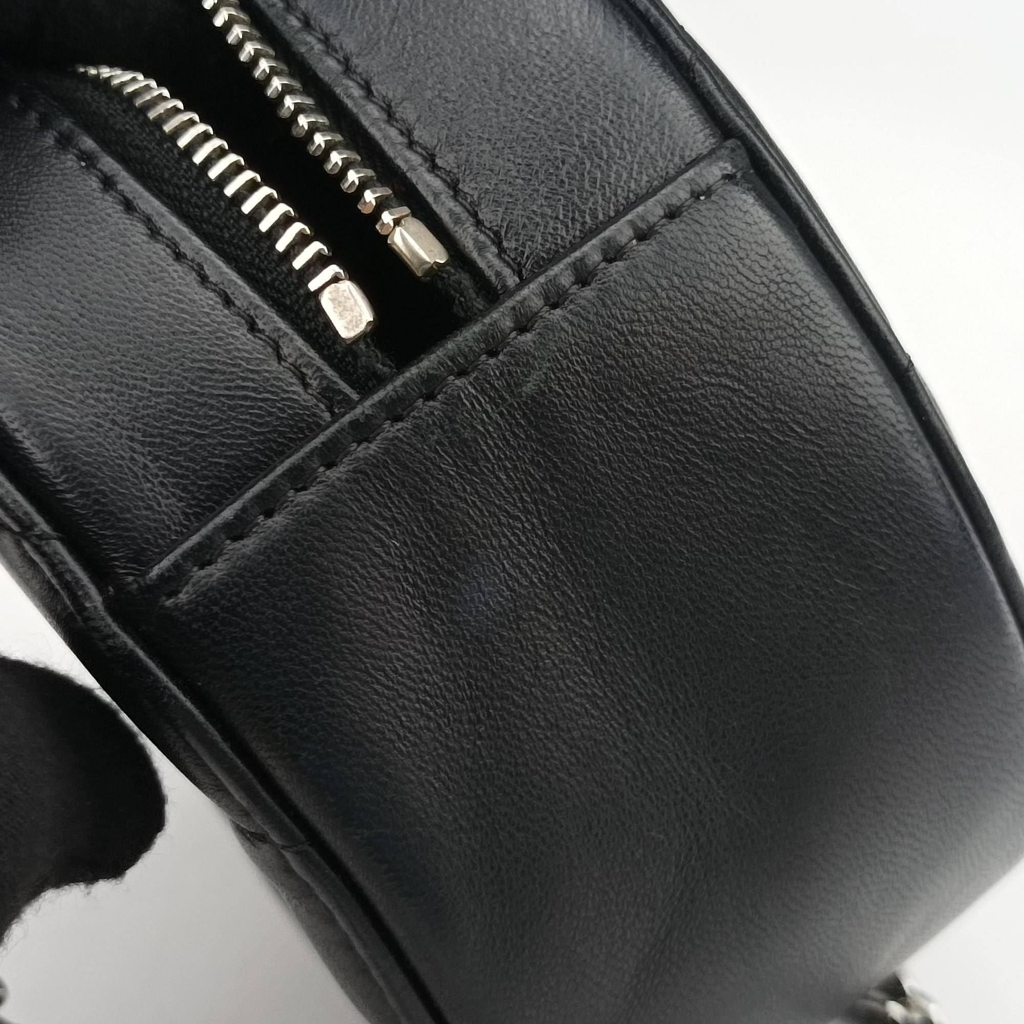 Secondhand Chanel Matelasse Round Black lambskin AP0245 shoulderbag | stylenewstar