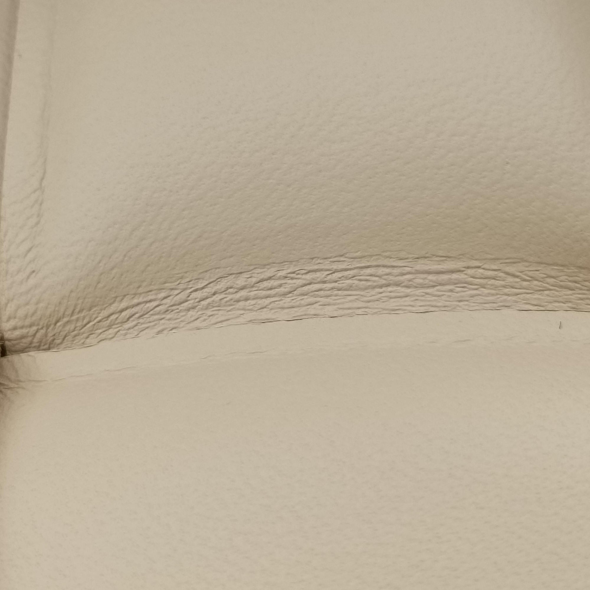 Vintage Bottega Veneta Padded CASSETTE Beige lambskin  shoulderbag | stylenewstar