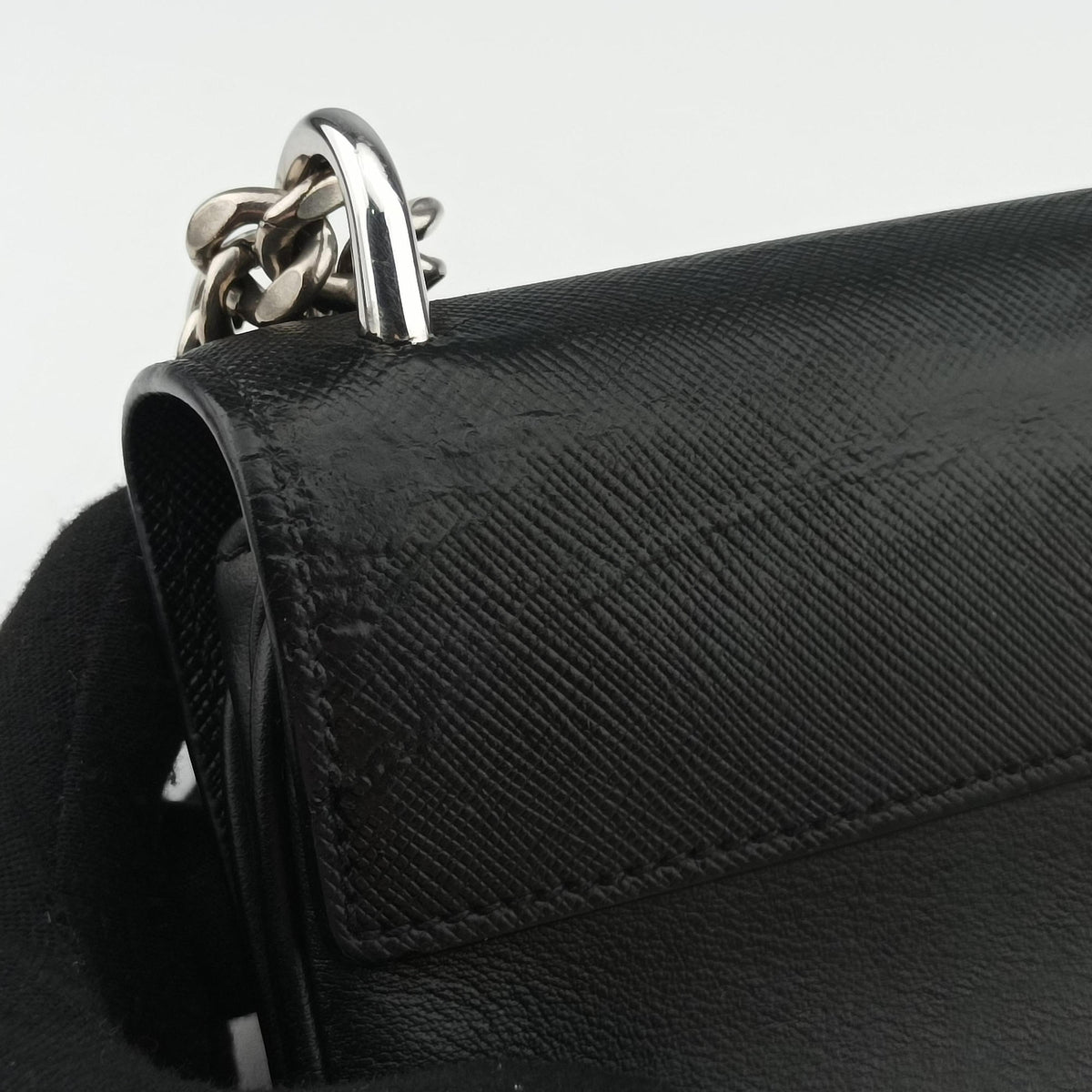Pre-owned Prada Pattina City chain Black SAFFIANO Leather 1BD009 shoulderbag | stylenewstar