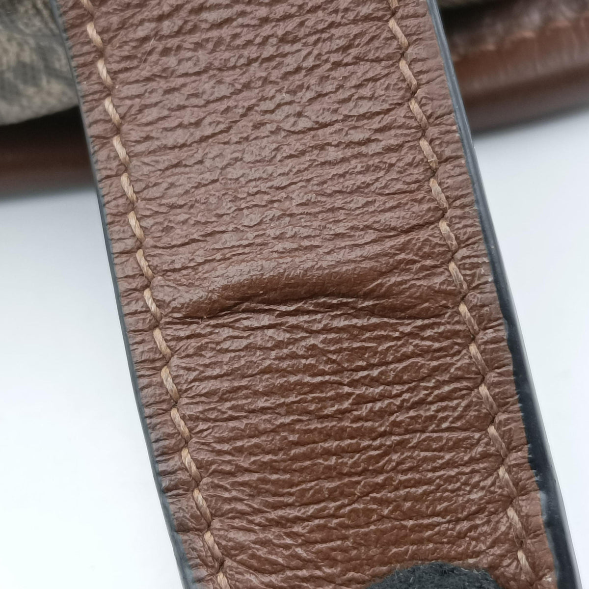 Pre-owned Gucci Fake/Not GG Supreme Brown PVC coated canvas 636243 clutchbag | stylenewstar