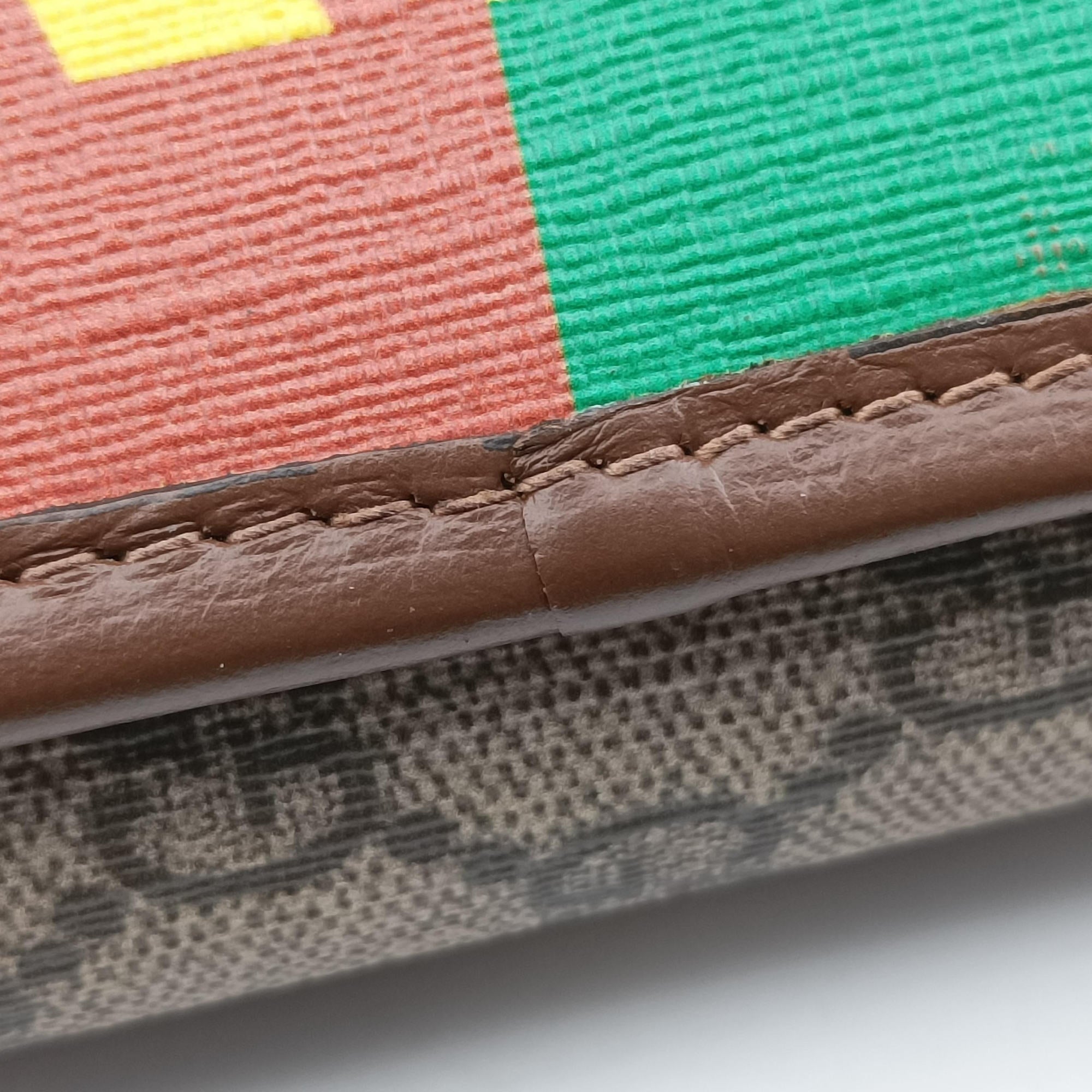 Pre-owned Gucci Fake/Not GG Supreme Brown PVC coated canvas 636243 clutchbag | stylenewstar