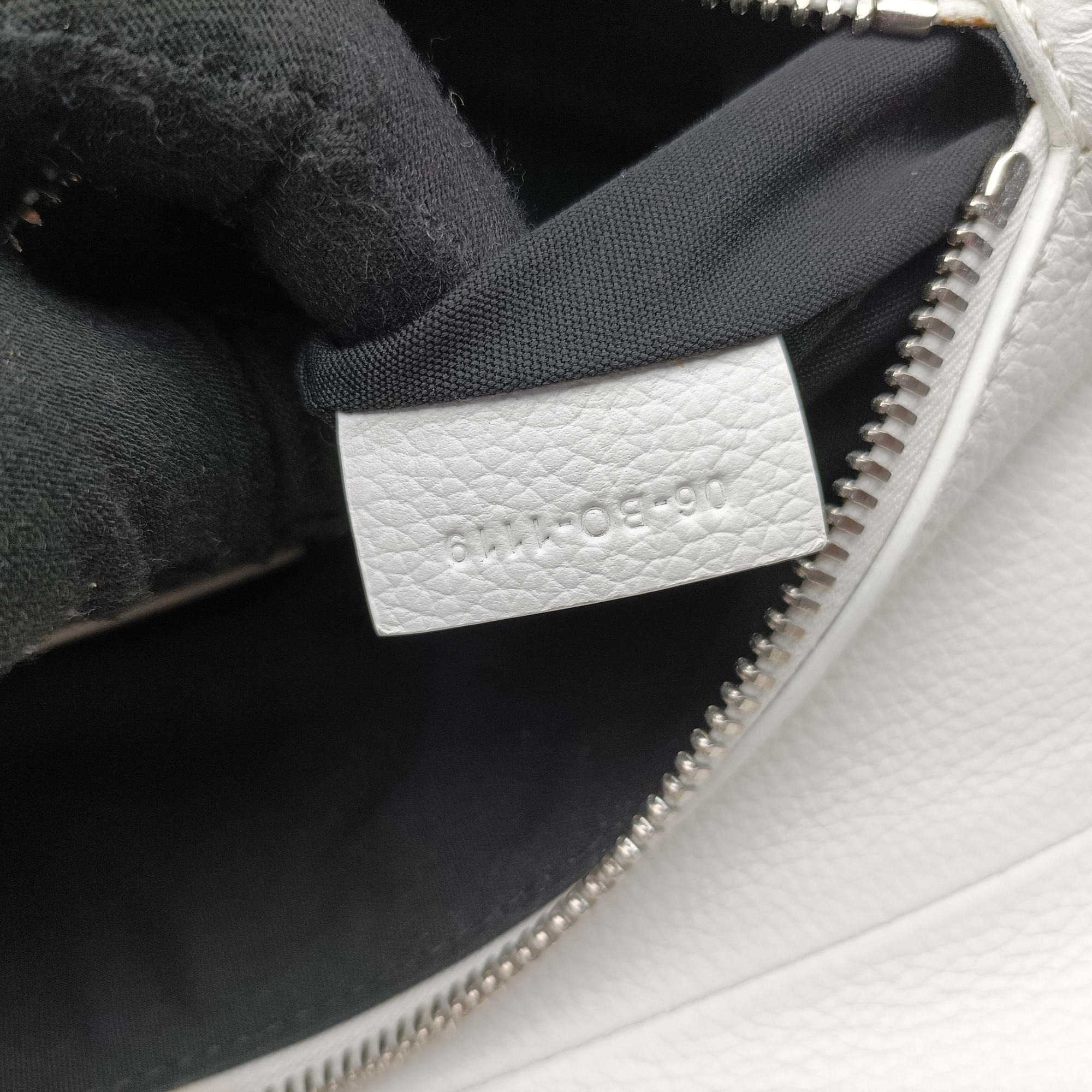 Pre-owned Christian Dior Saddle White leather  shoulderbag | stylenewstar
