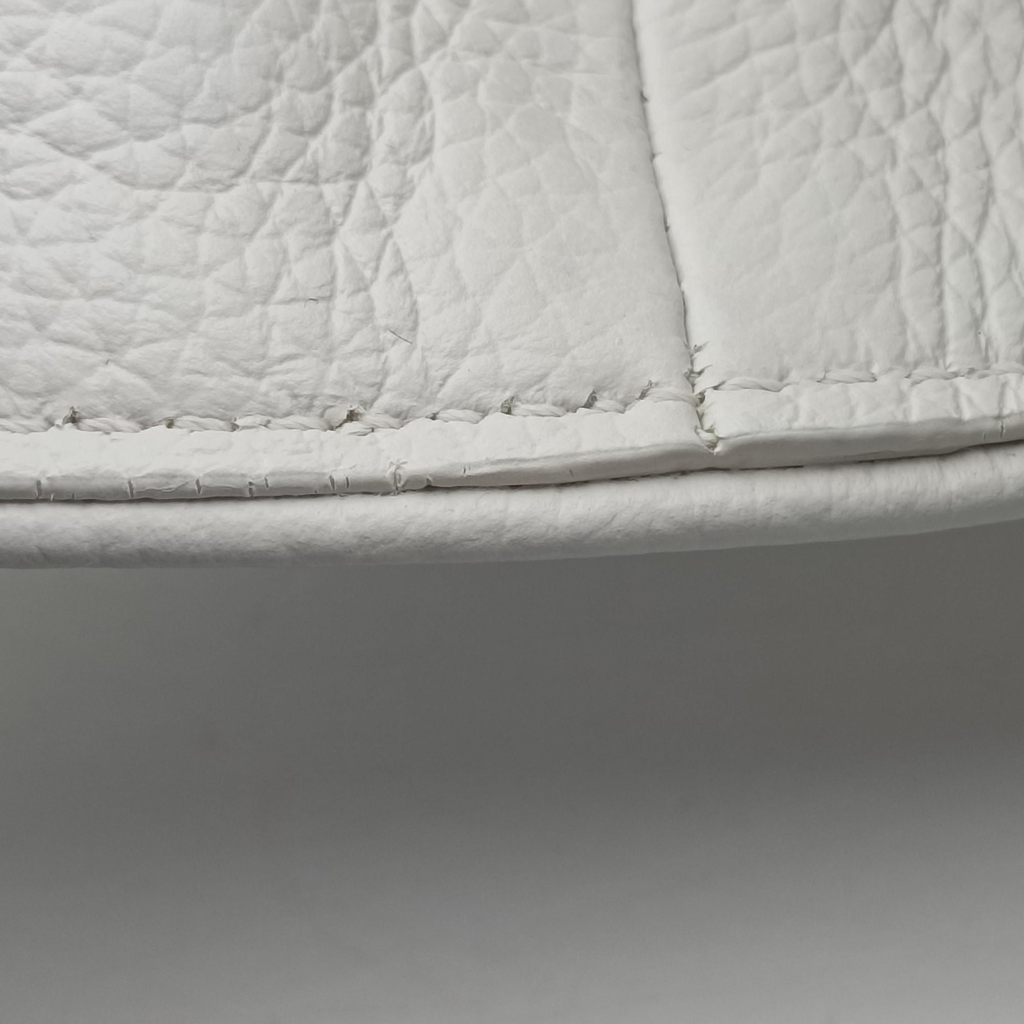 Pre-owned Christian Dior Saddle White leather  shoulderbag | stylenewstar