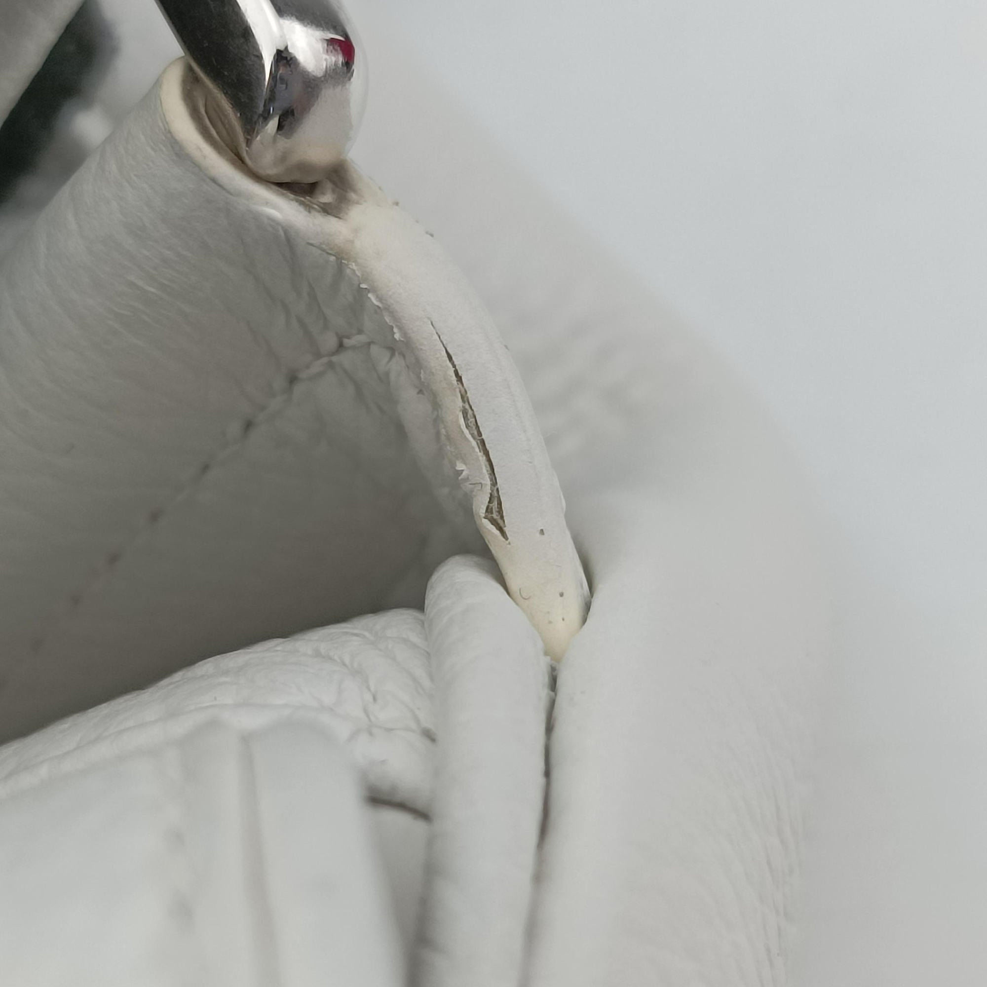 Pre-owned Christian Dior Saddle White leather  shoulderbag | stylenewstar
